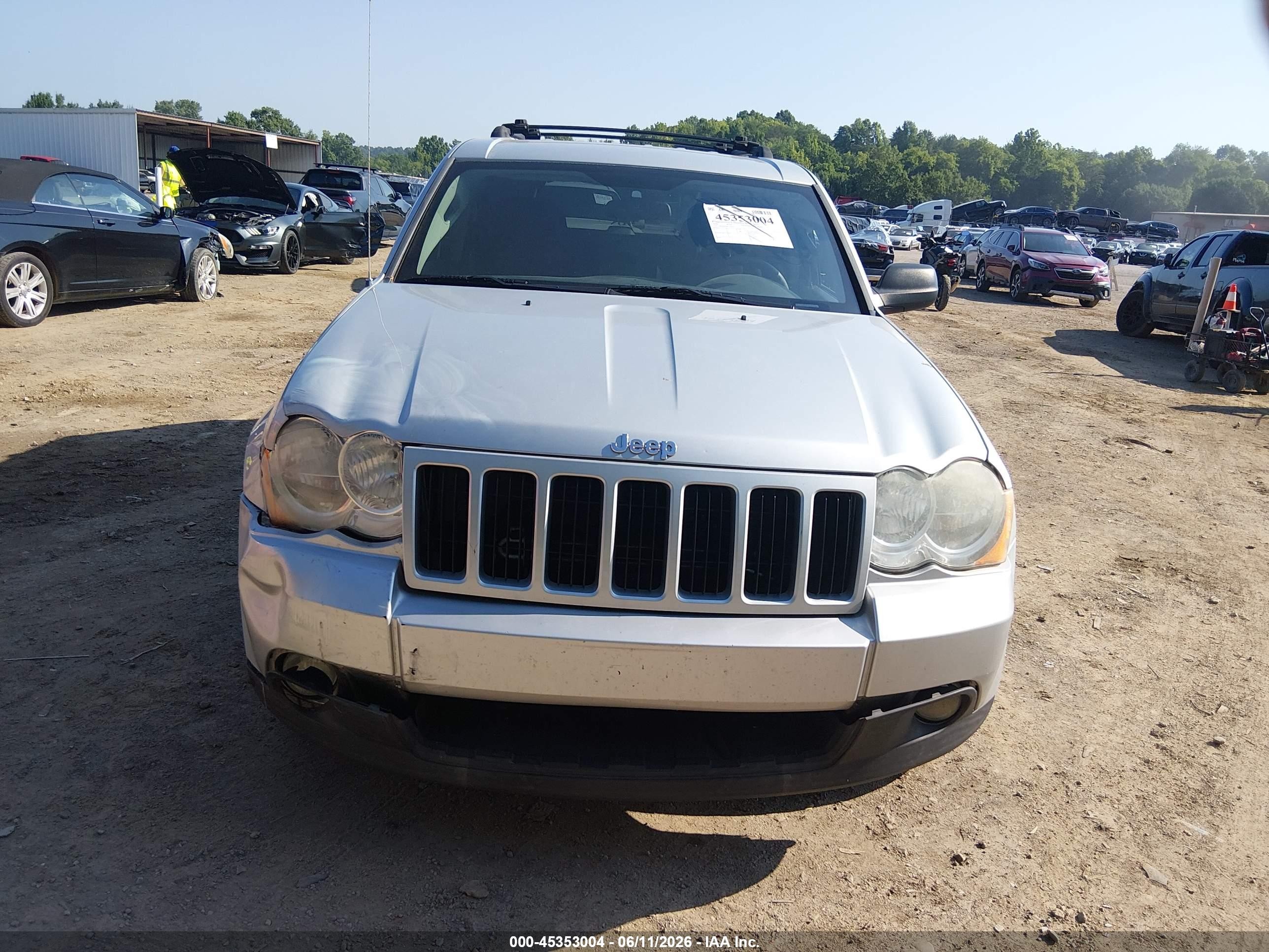 2008 Jeep Grand Cherokee Laredo Silver vin: 1J8GS48K88C218647
