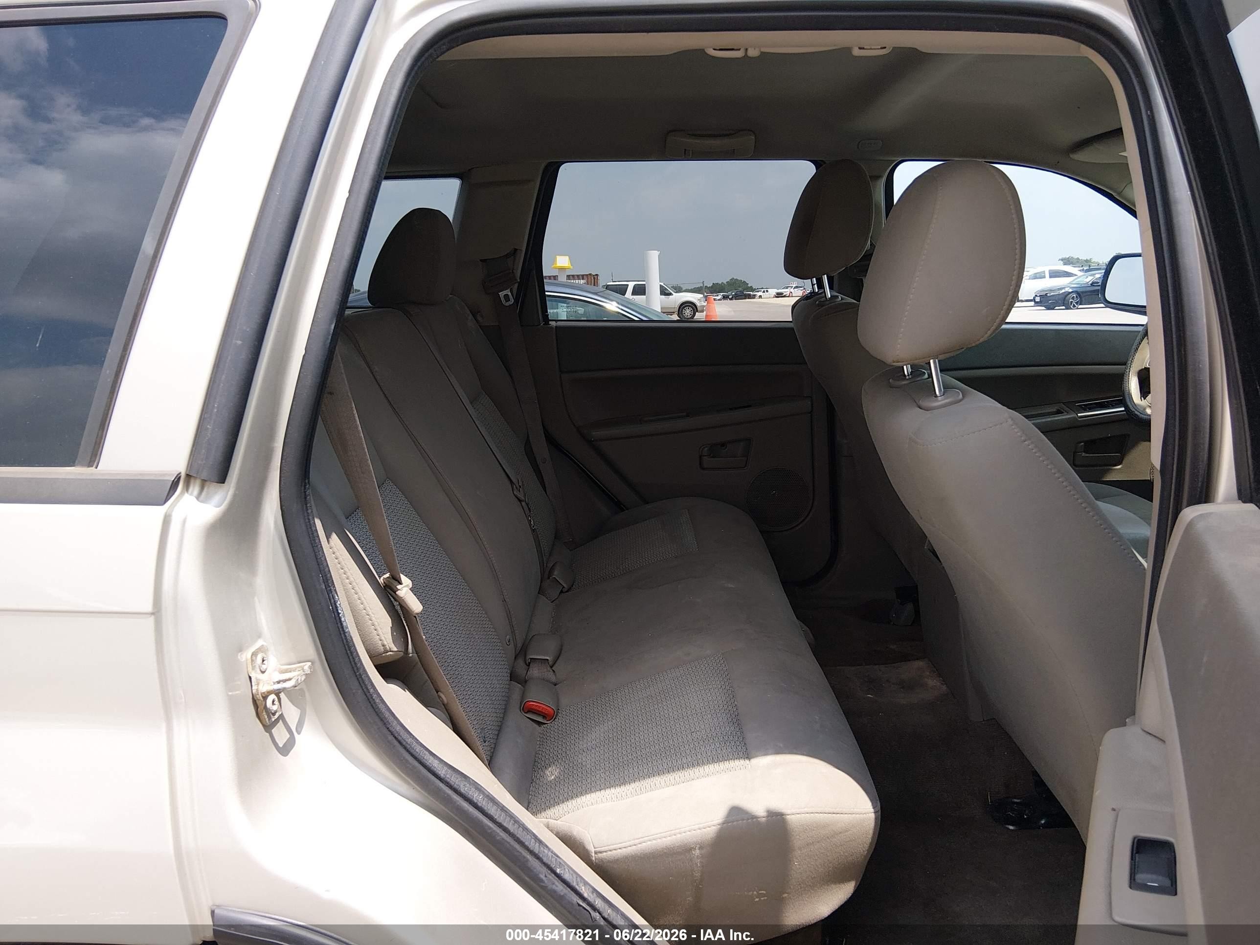 2007 Jeep Grand Cherokee Laredo Tan vin: 1J8GS48K97C507048