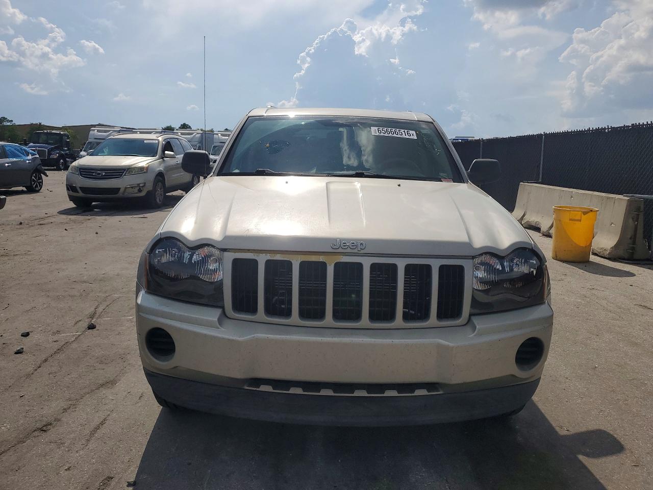 2007 Jeep Grand Cherokee Laredo Cream vin: 1J8GS48K97C656740