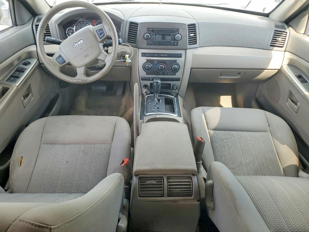 2007 Jeep Grand Cherokee Laredo Cream vin: 1J8GS48K97C656740