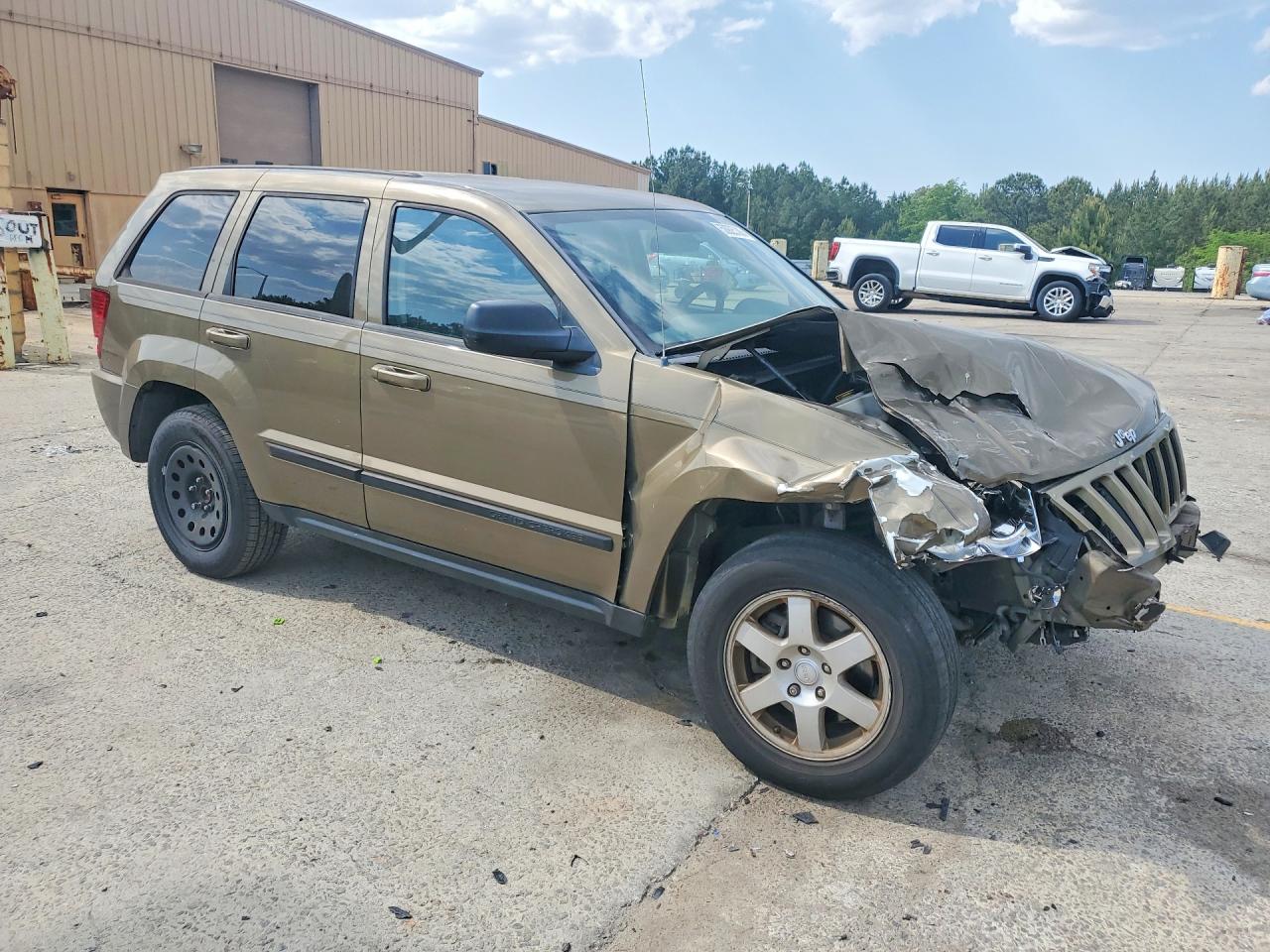 2008 Jeep Grand Cherokee Laredo Золотой vin: 1J8GS48K98C230208