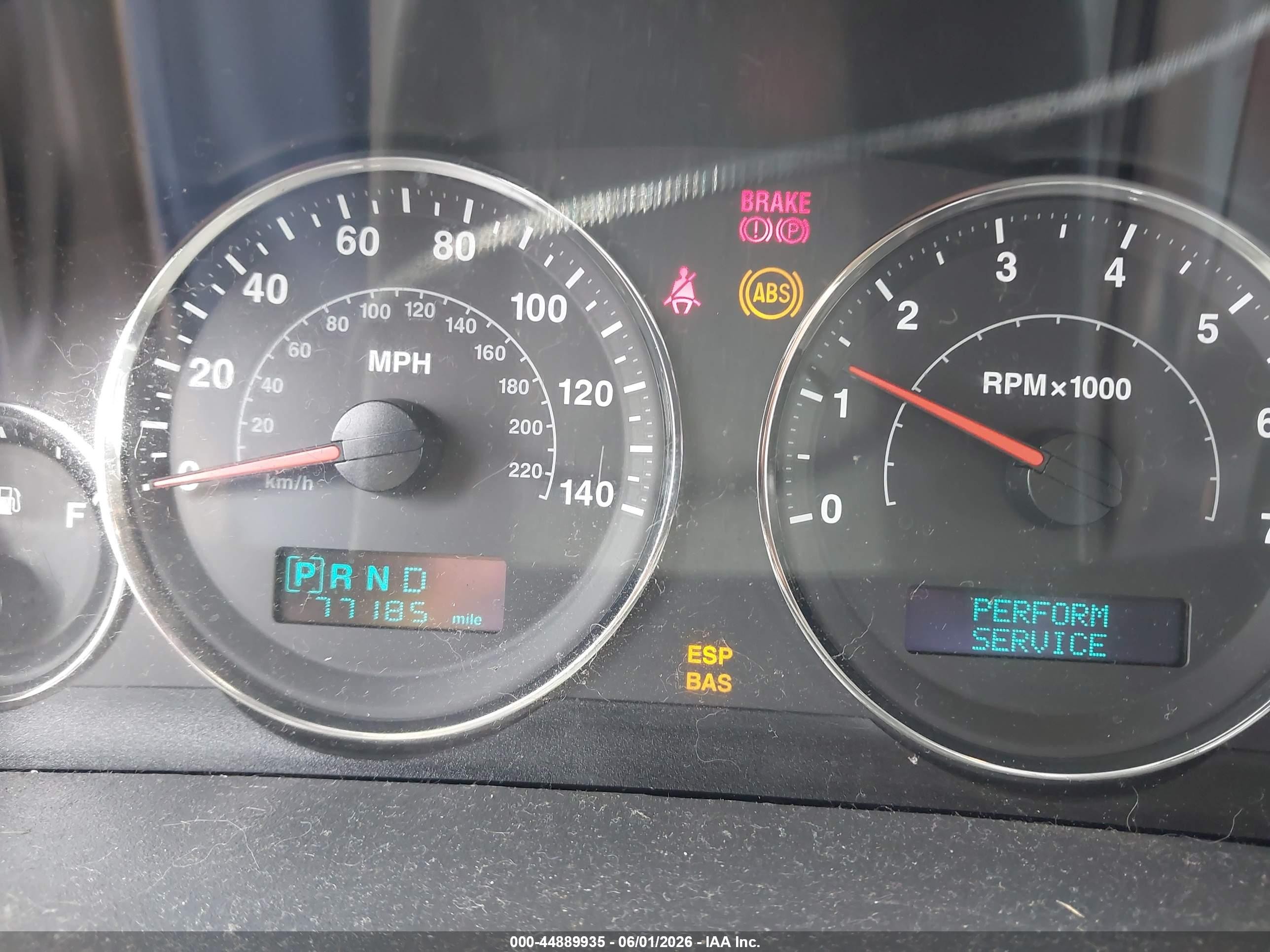 2007 Jeep Grand Cherokee Laredo Silver vin: 1J8GS48KX7C526725