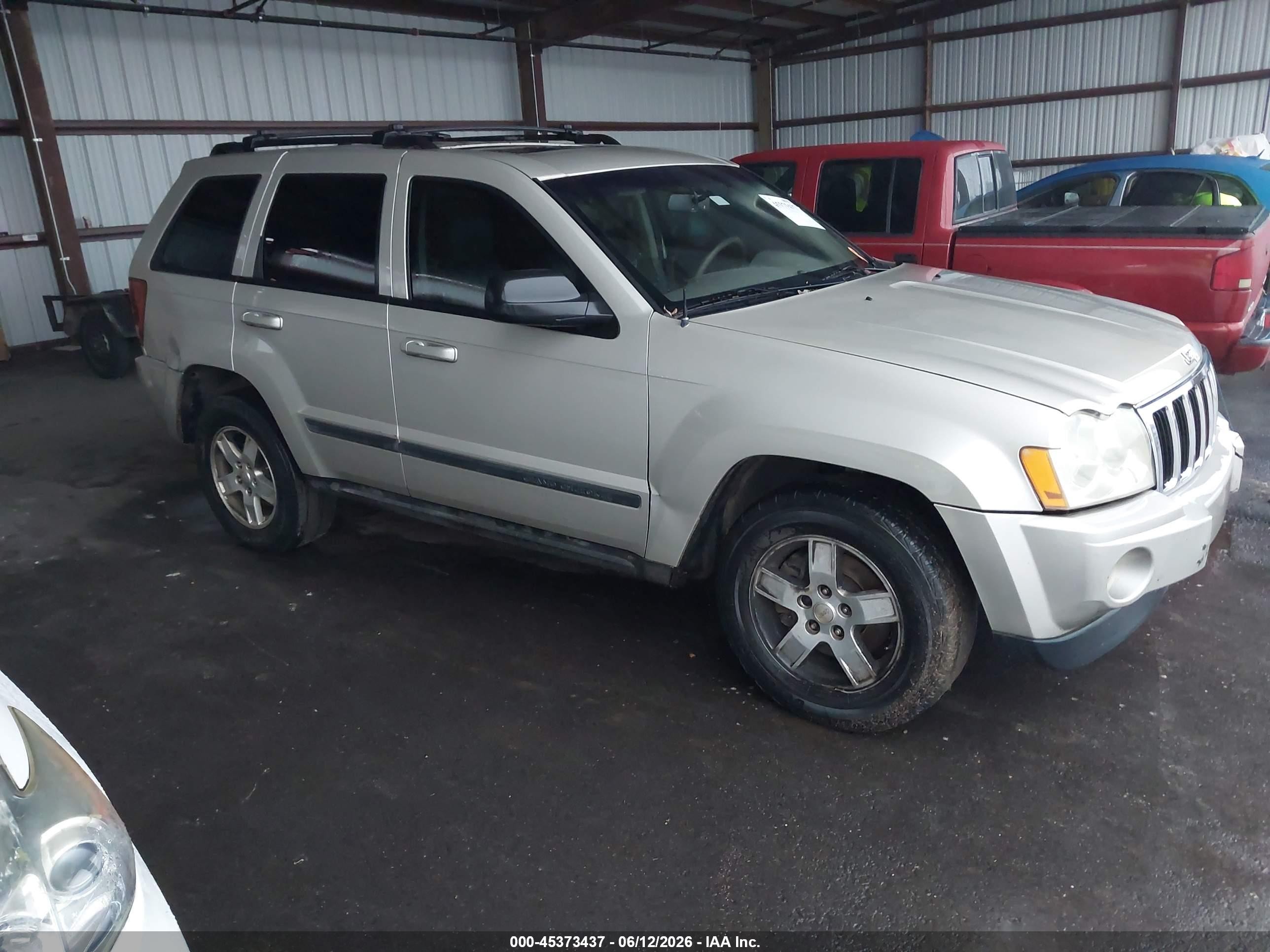 2007 Jeep Grand Cherokee Laredo Tan vin: 1J8GS48KX7C572863