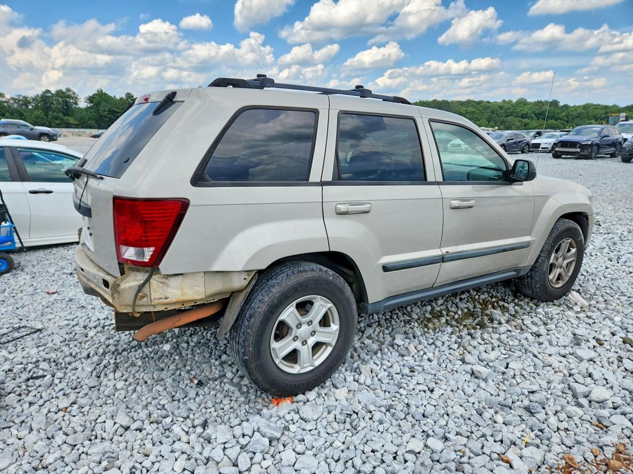 2007 Jeep Grand Cherokee Laredo Beige vin: 1J8GS48KX7C615940