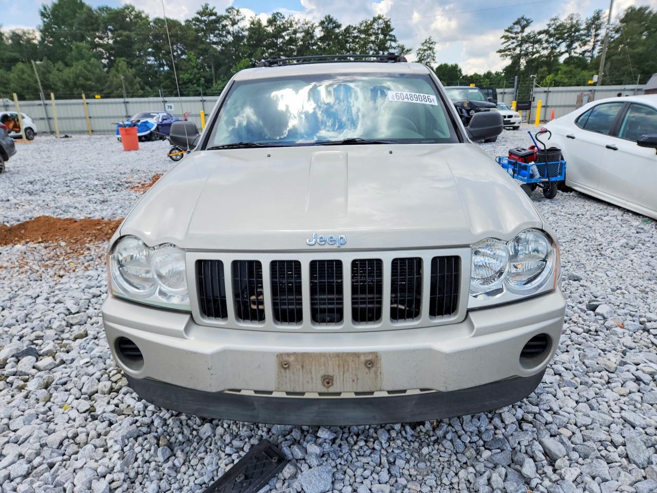 2007 Jeep Grand Cherokee Laredo Beige vin: 1J8GS48KX7C615940