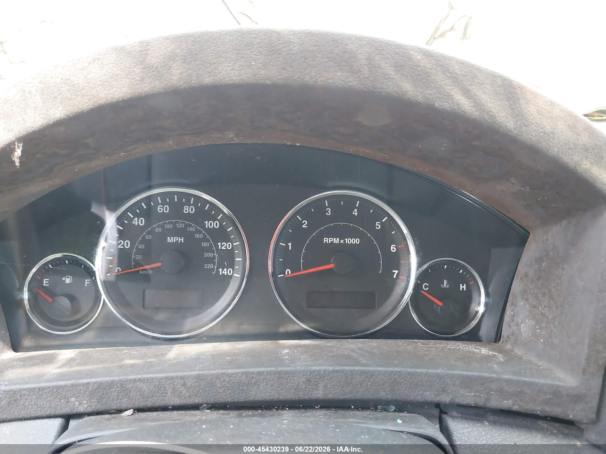 2008 Jeep Grand Cherokee Laredo Серебряный vin: 1J8GS48KX8C182489