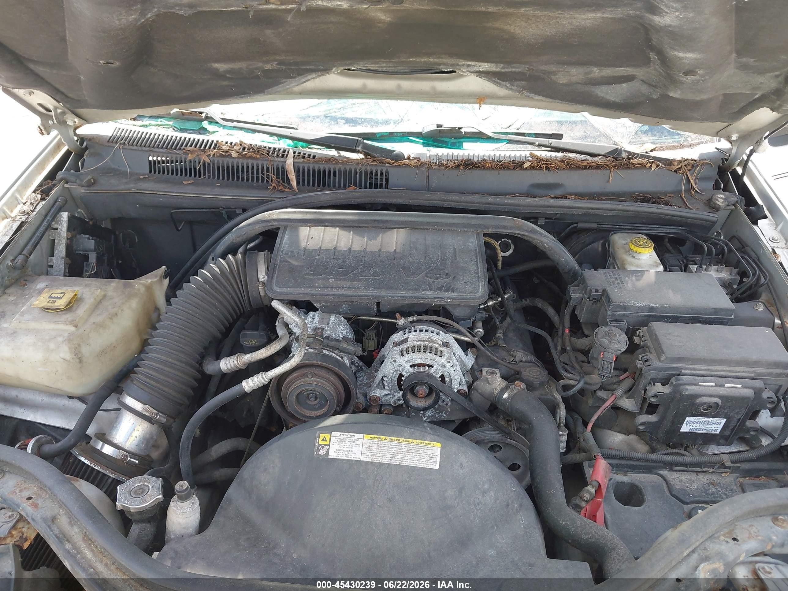 2008 Jeep Grand Cherokee Laredo Серебряный vin: 1J8GS48KX8C182489