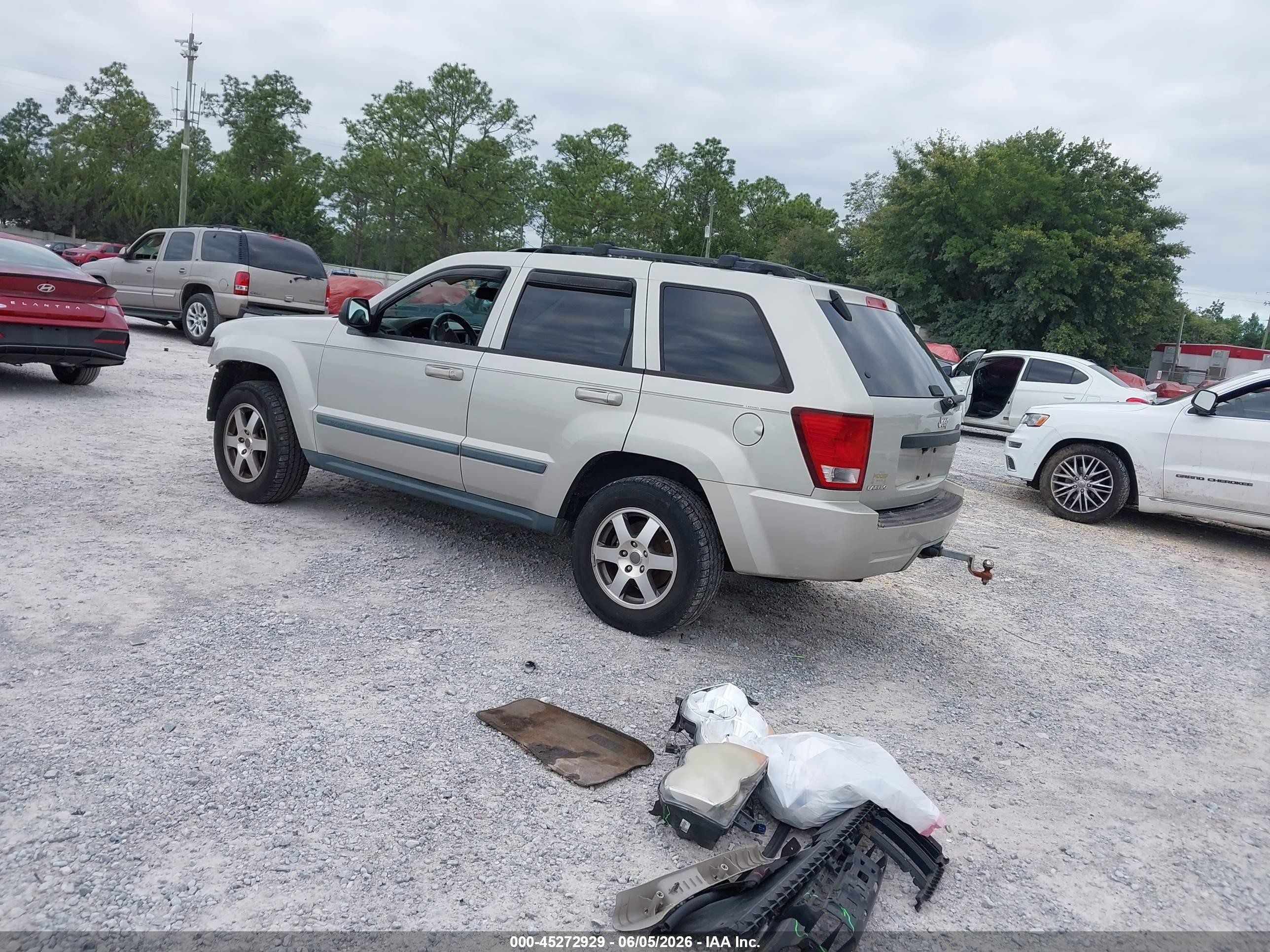 2008 Jeep Grand Cherokee Laredo Champagne vin: 1J8GS48KX8C212235
