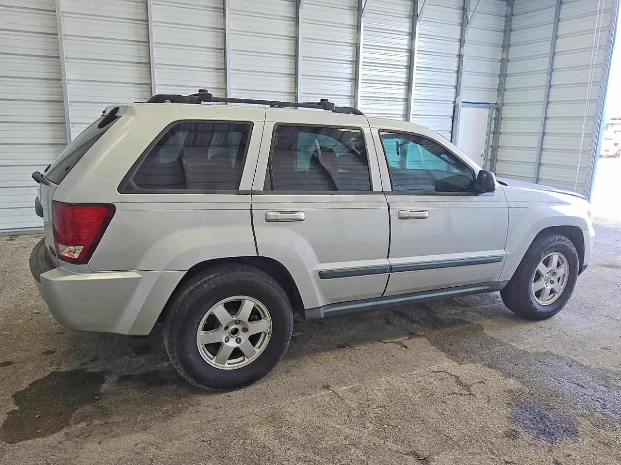 2009 Jeep Grand Cherokee Laredo Silver vin: 1J8GS48KX9C521110
