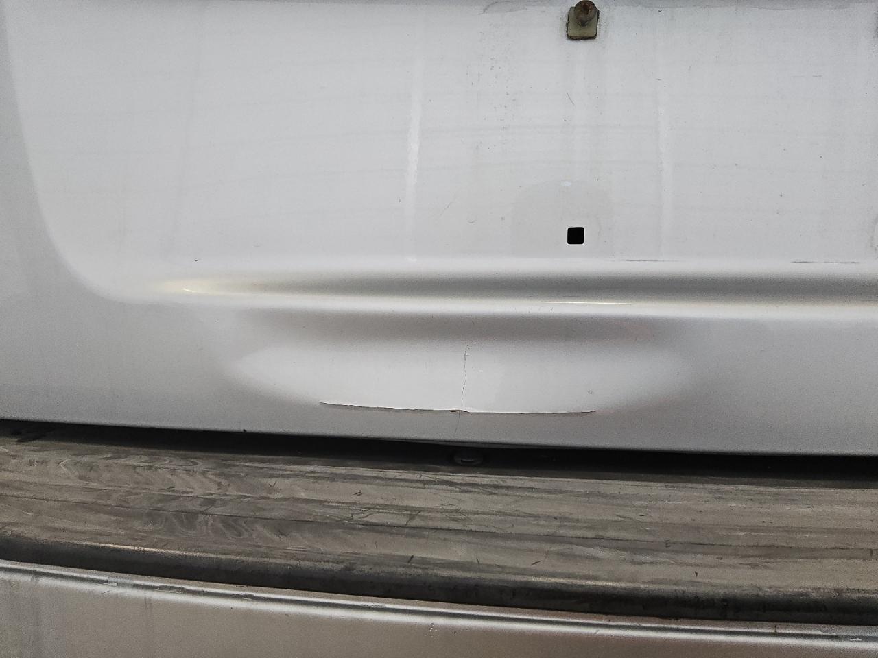 2009 Jeep Grand Cherokee Laredo Silver vin: 1J8GS48KX9C521110 Damage: Lift Gate, Dent(S) W/ Paint Dmg, 4 To 5 Inches