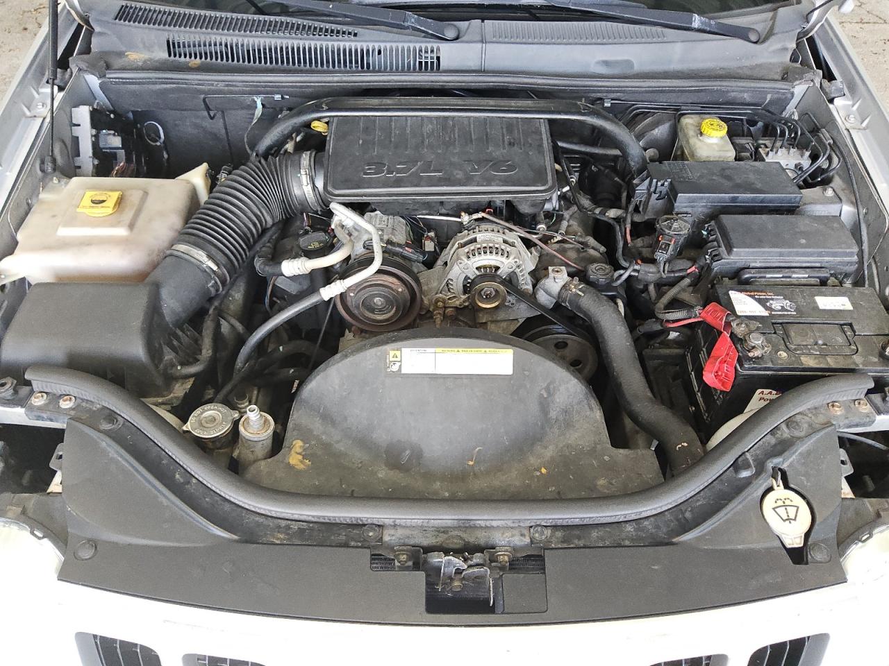 2009 Jeep Grand Cherokee Laredo Silver vin: 1J8GS48KX9C521110 Damage: Starter, Inoperable, Repair Required