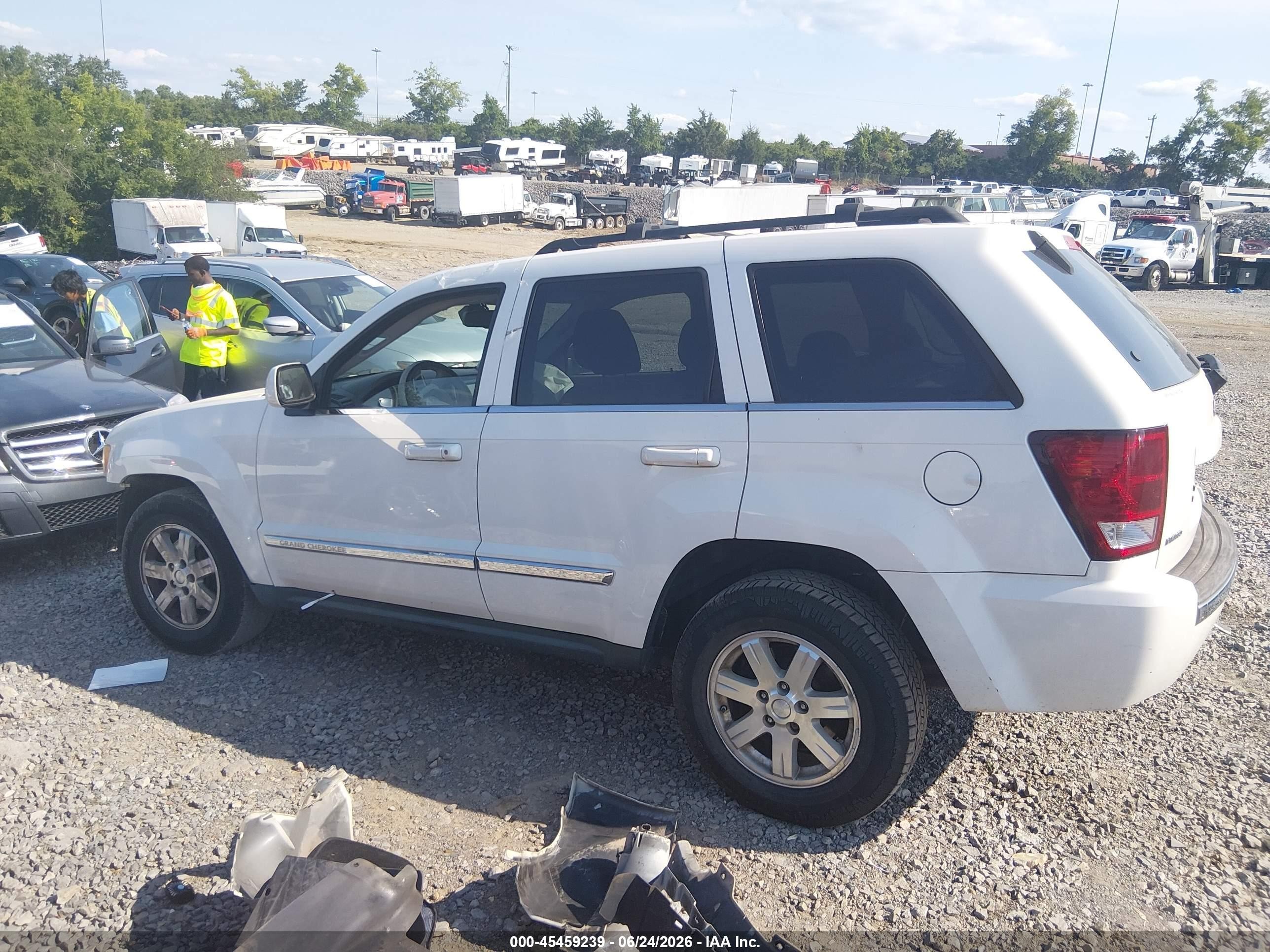 2009 Jeep Grand Cherokee Limited White vin: 1J8GS58K59C529525