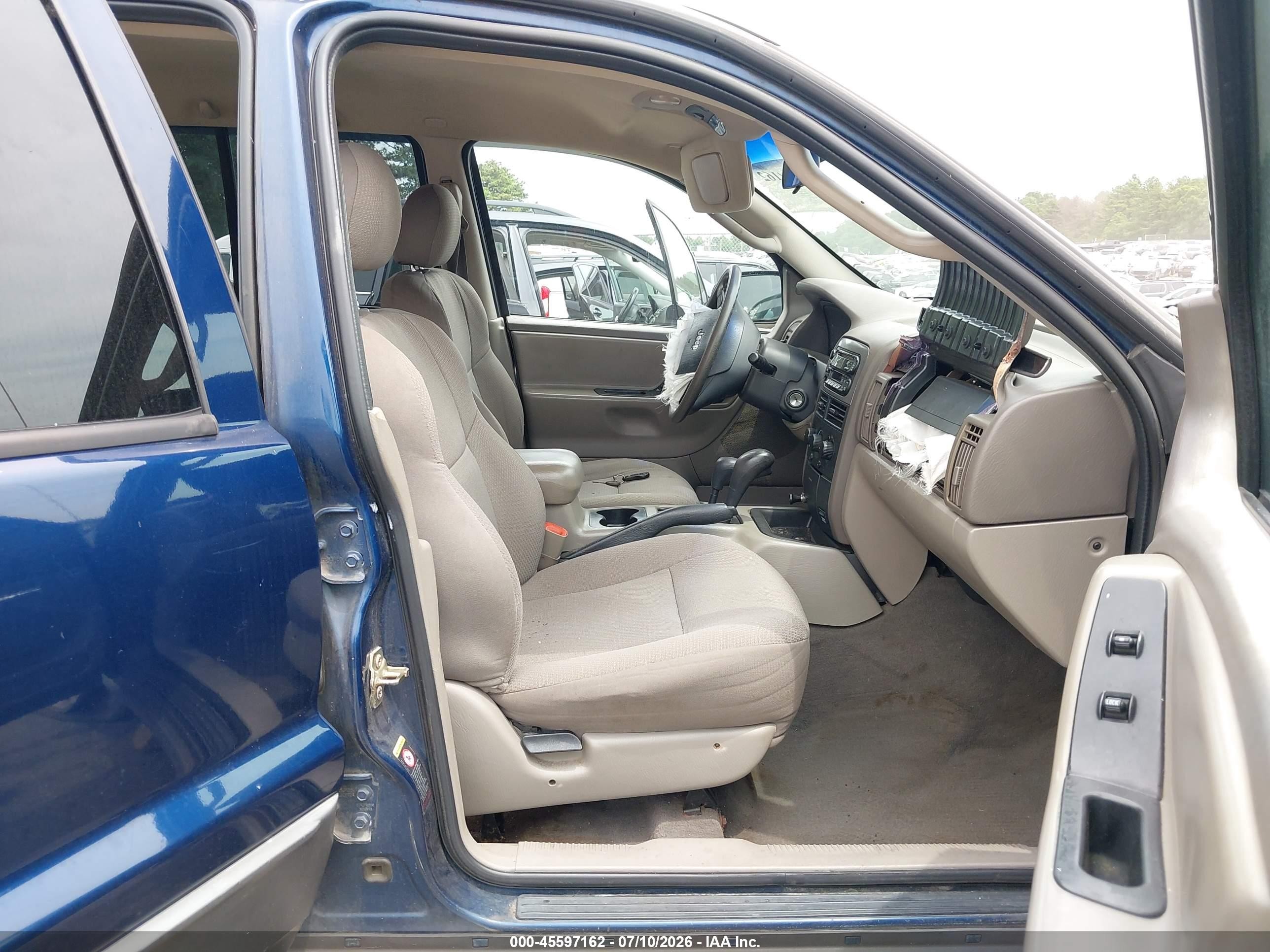 2002 Jeep Grand Cherokee Laredo Blue vin: 1J8GW48N52C197245