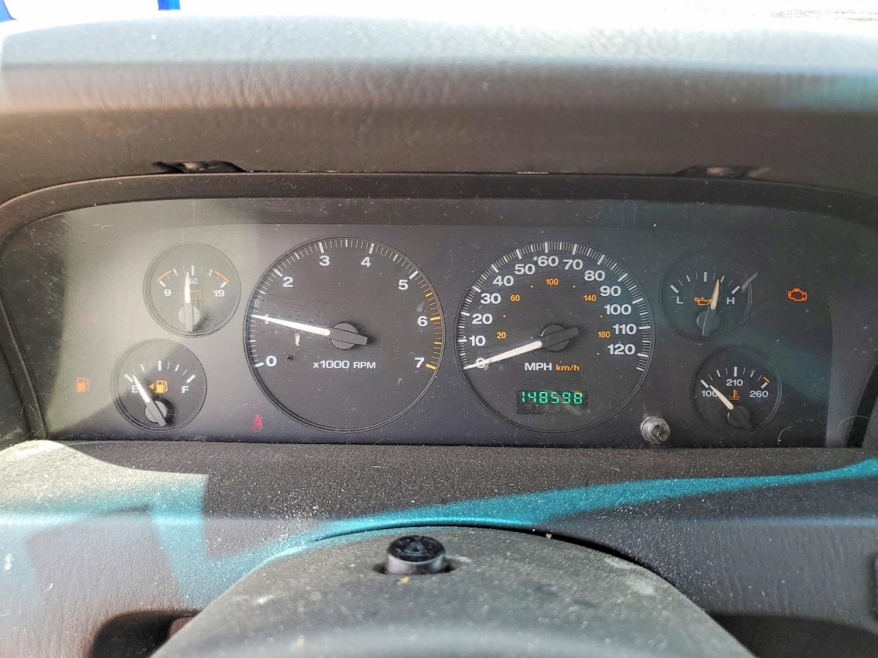 2002 Jeep Grand Cherokee Laredo Red vin: 1J8GW48S72C329587