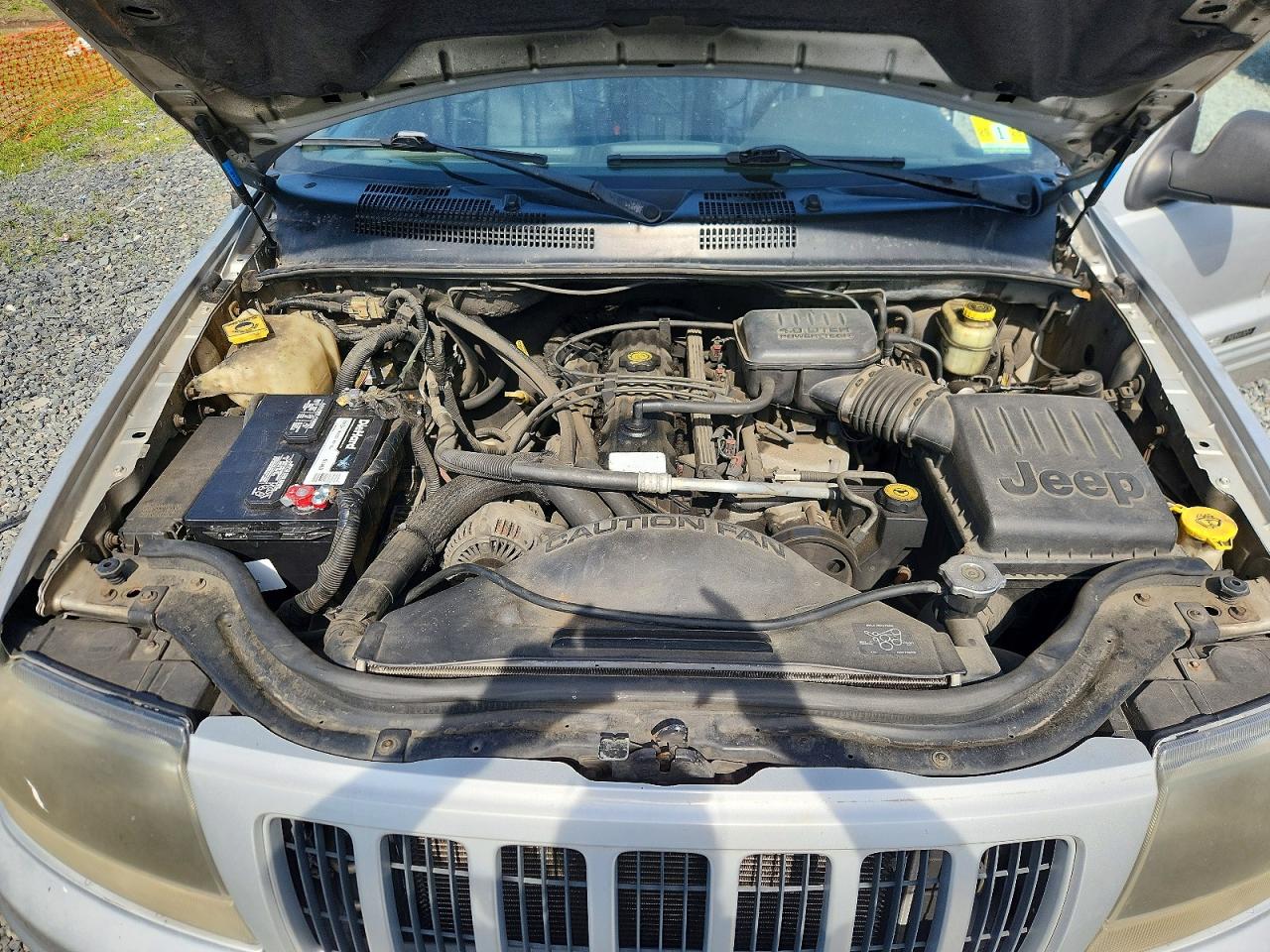 2004 Jeep Grand Cherokee Laredo Silver vin: 1J8GW48S94C332896