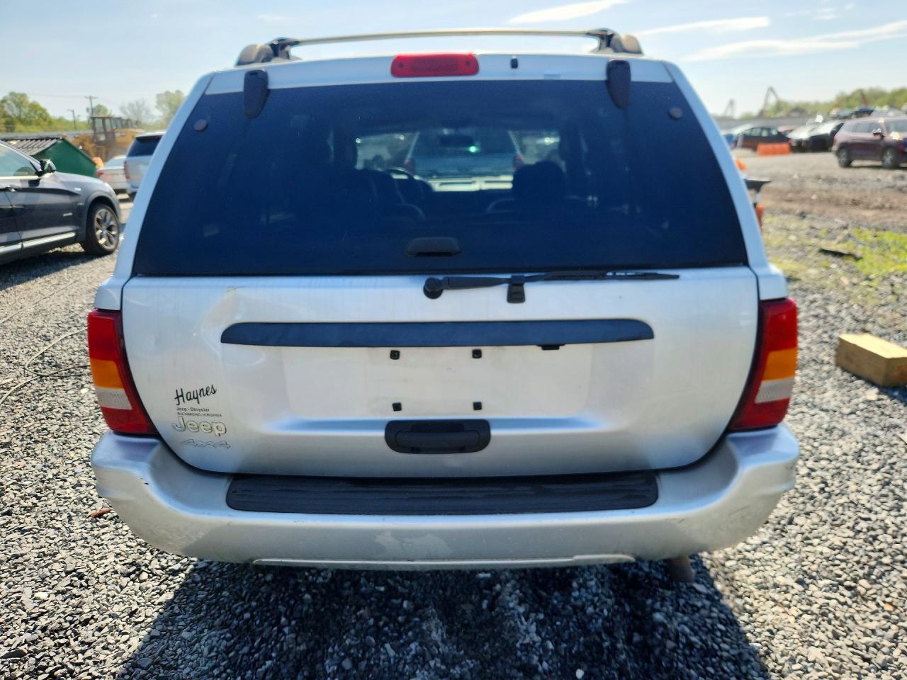 2004 Jeep Grand Cherokee Laredo Silver vin: 1J8GW48S94C332896