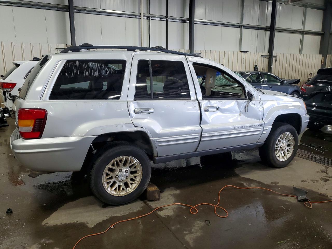 2003 Jeep Grand Cherokee Limited Silver vin: 1J8GW58N13C524635