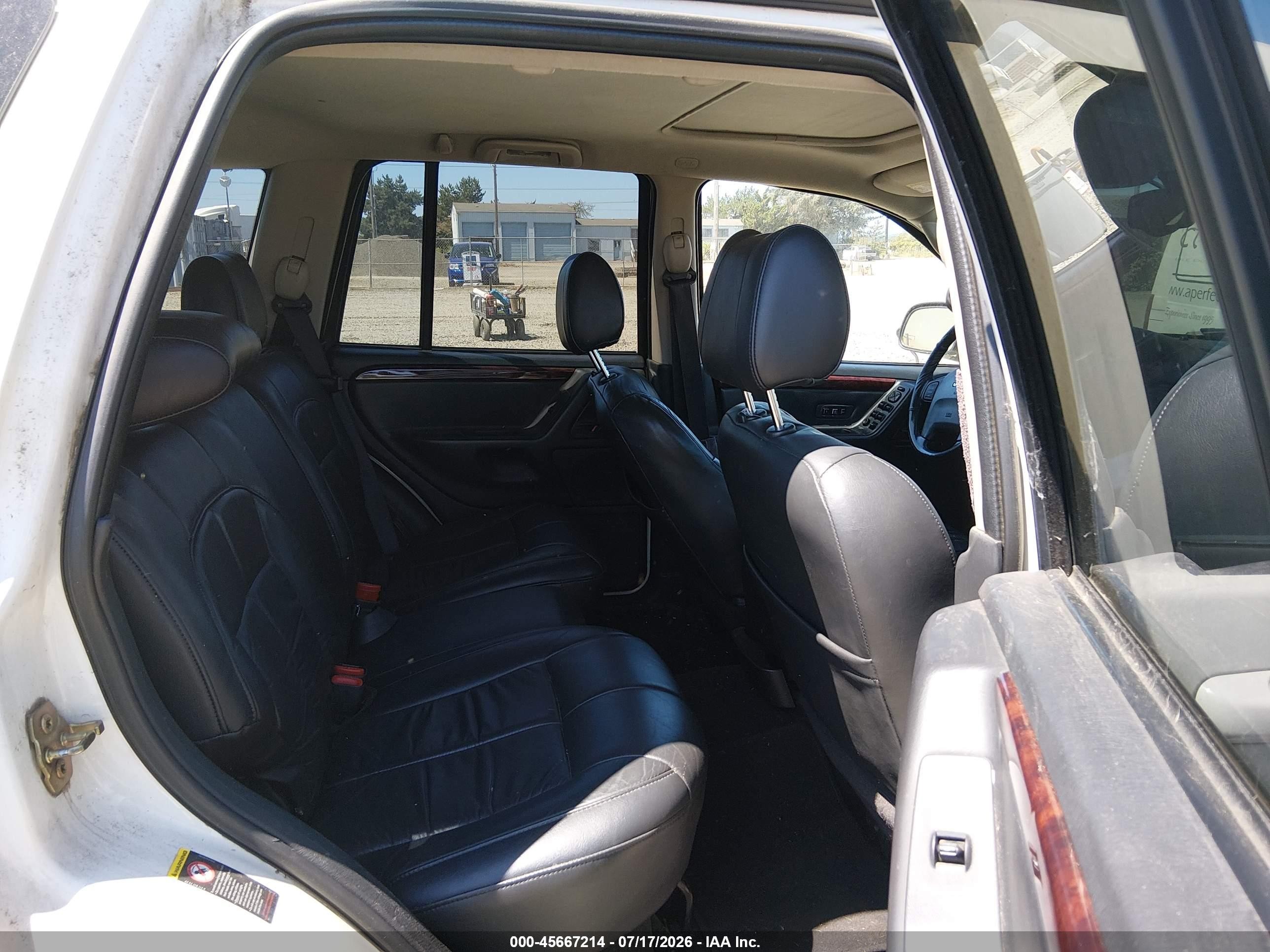 2002 Jeep Grand Cherokee Limited White vin: 1J8GW58N22C224973