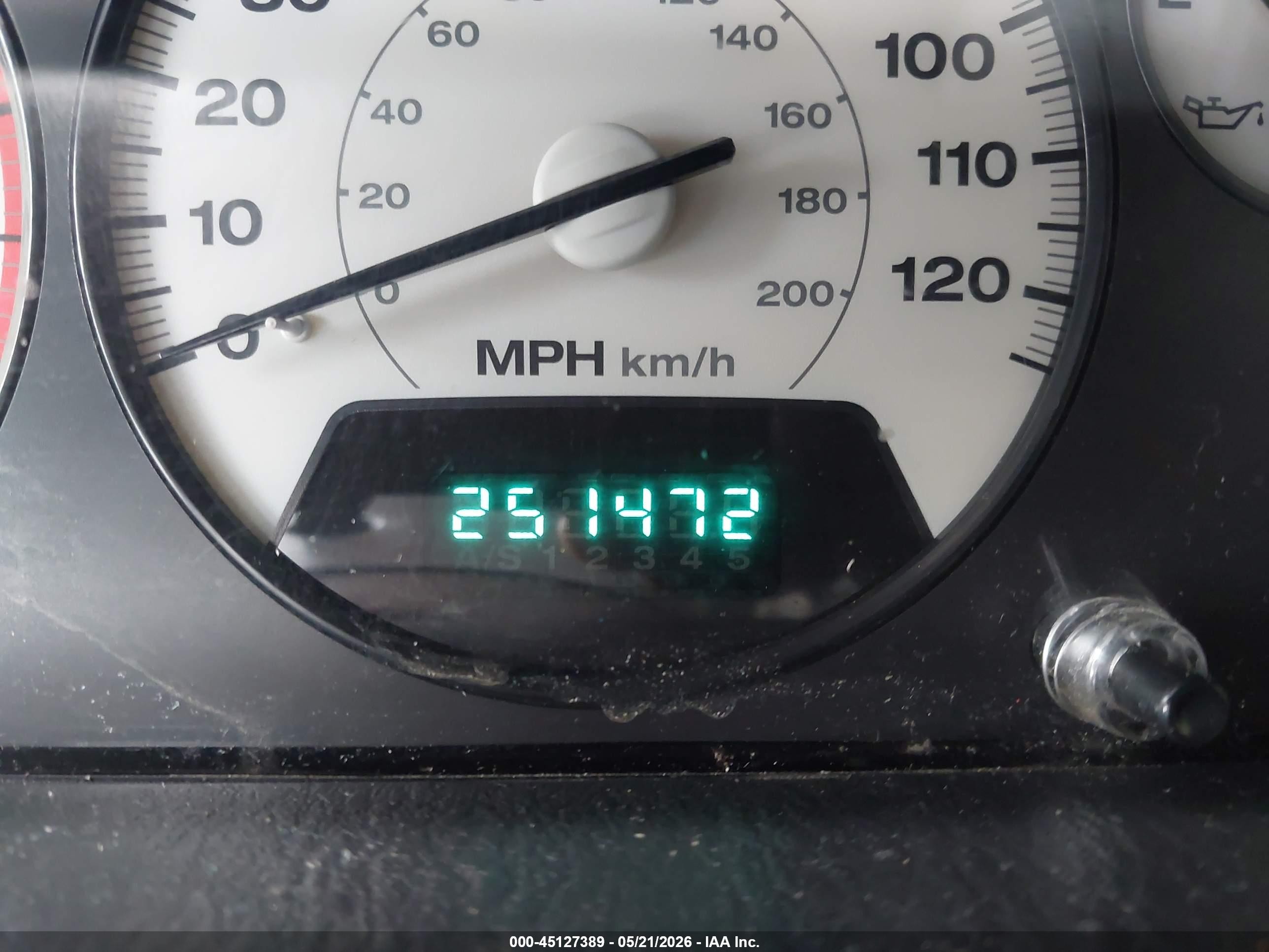 2004 Jeep Grand Cherokee Overland Silver vin: 1J8GW68J44C109345