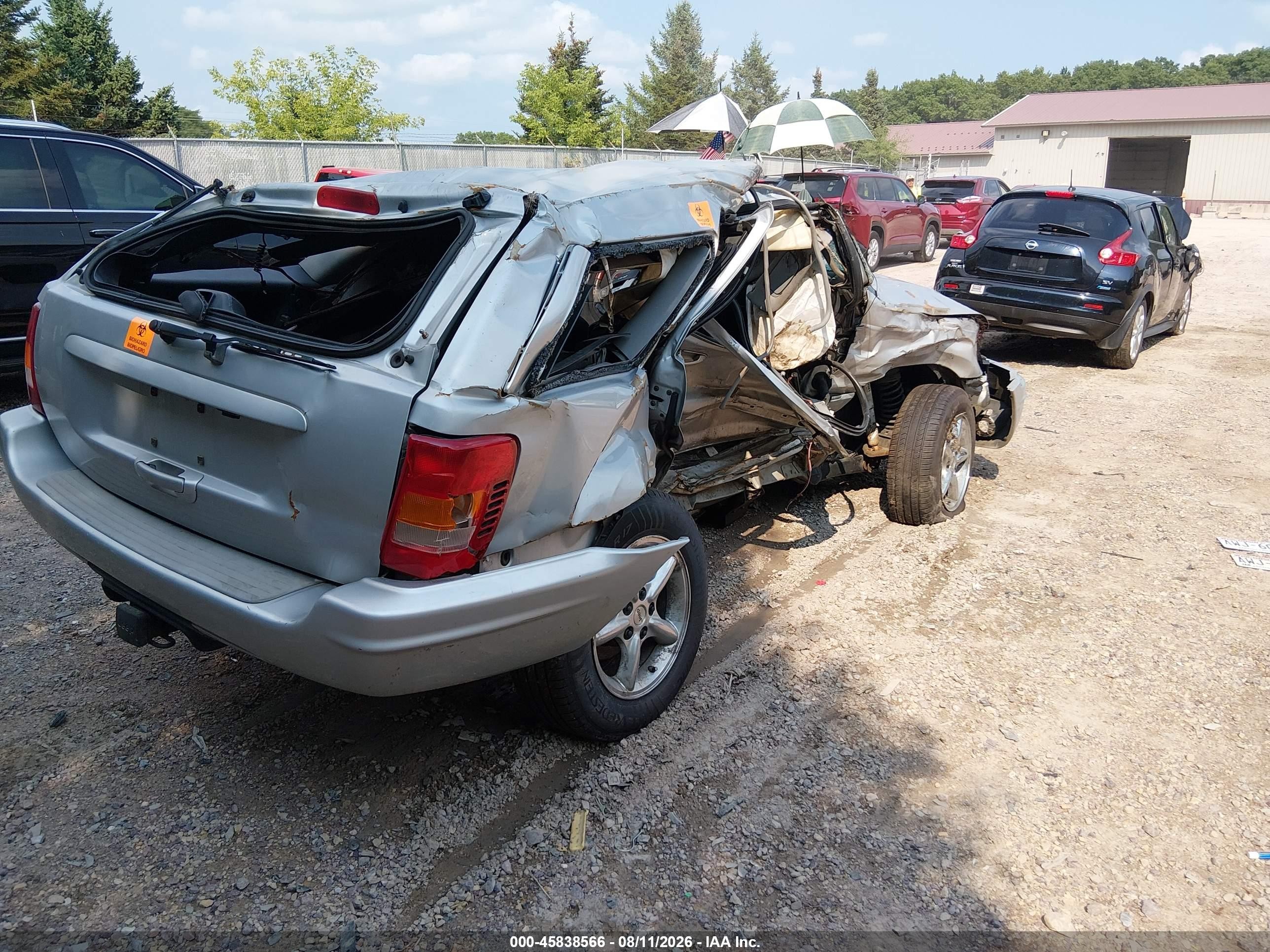 2004 Jeep Grand Cherokee Overland Silver vin: 1J8GW68J74C153744