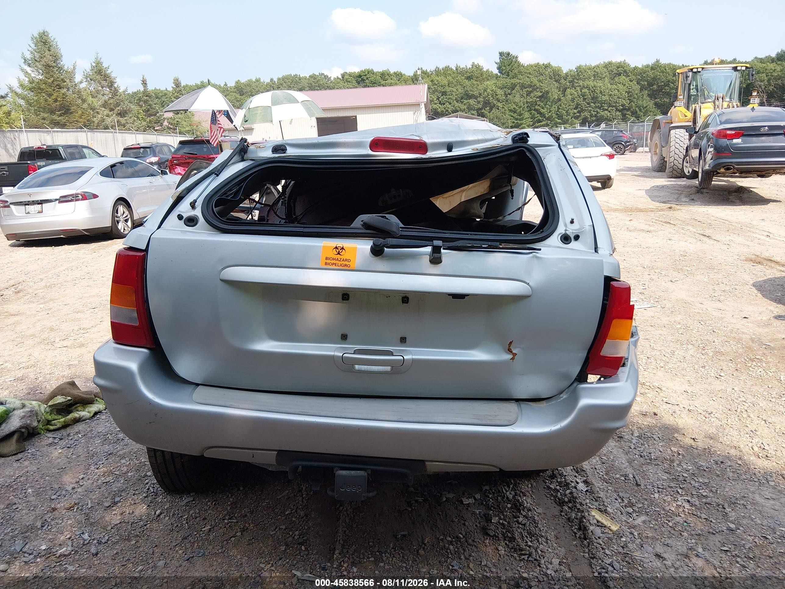 2004 Jeep Grand Cherokee Overland Silver vin: 1J8GW68J74C153744
