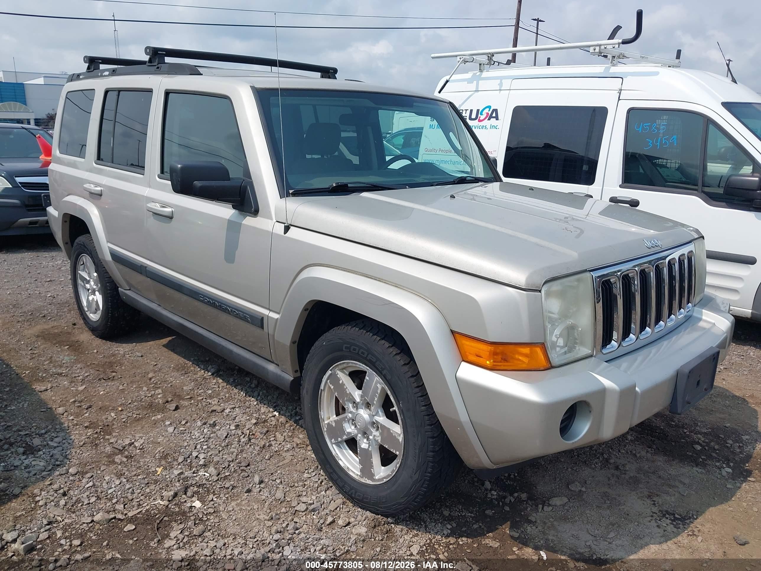 2007 Jeep Commander Sport Beige vin: 1J8HG48K07C546472