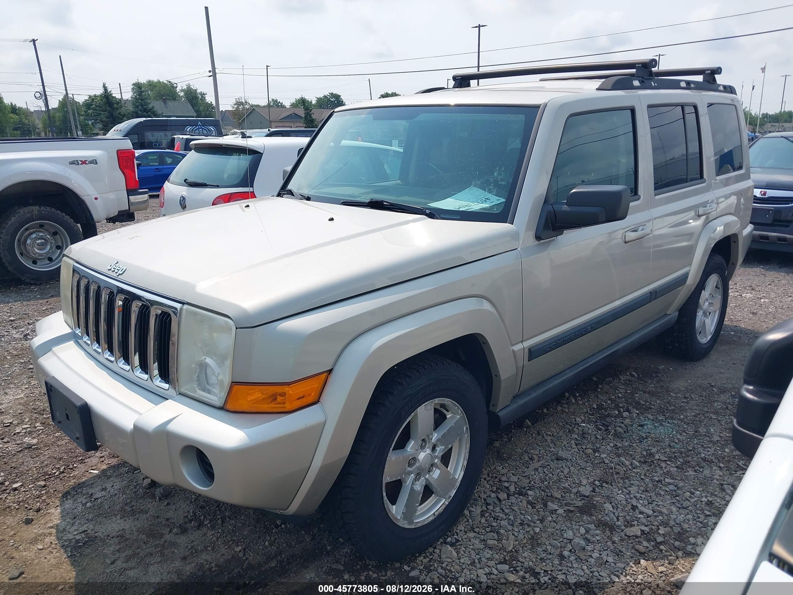 2007 Jeep Commander Sport Beige vin: 1J8HG48K07C546472