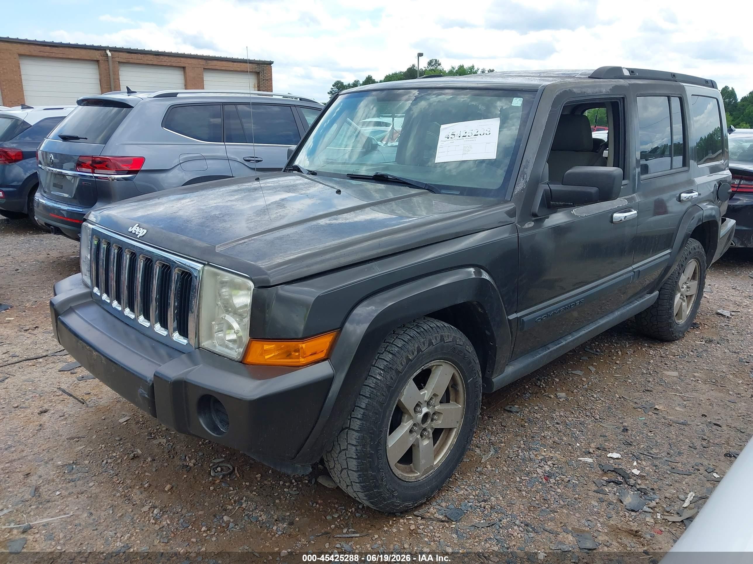 2006 Jeep Commander   Gray vin: 1J8HG48K16C342679
