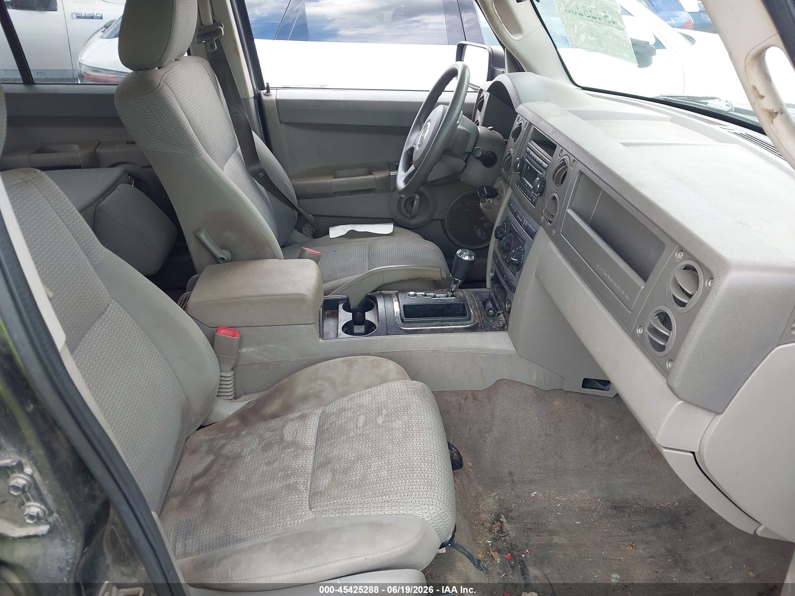 2006 Jeep Commander   Gray vin: 1J8HG48K16C342679