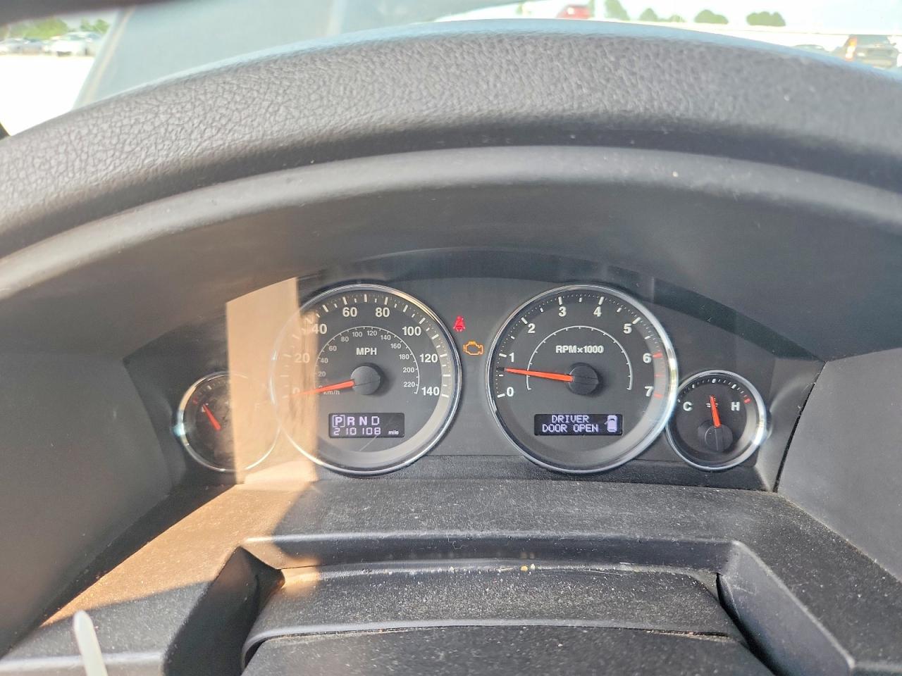 2008 Jeep Commander Sport Black vin: 1J8HG48K18C212811