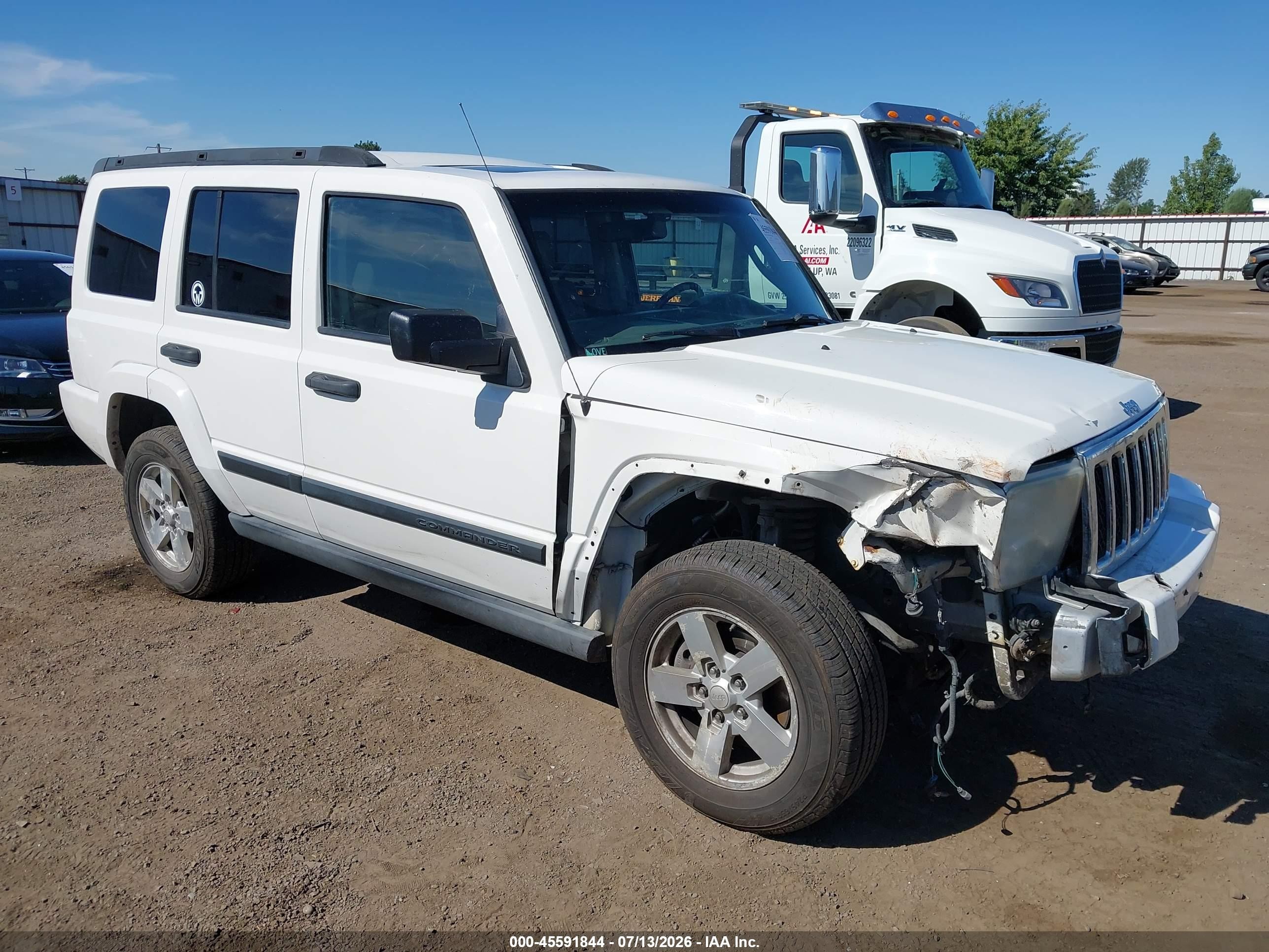 2006 Jeep Commander   White vin: 1J8HG48K26C272531