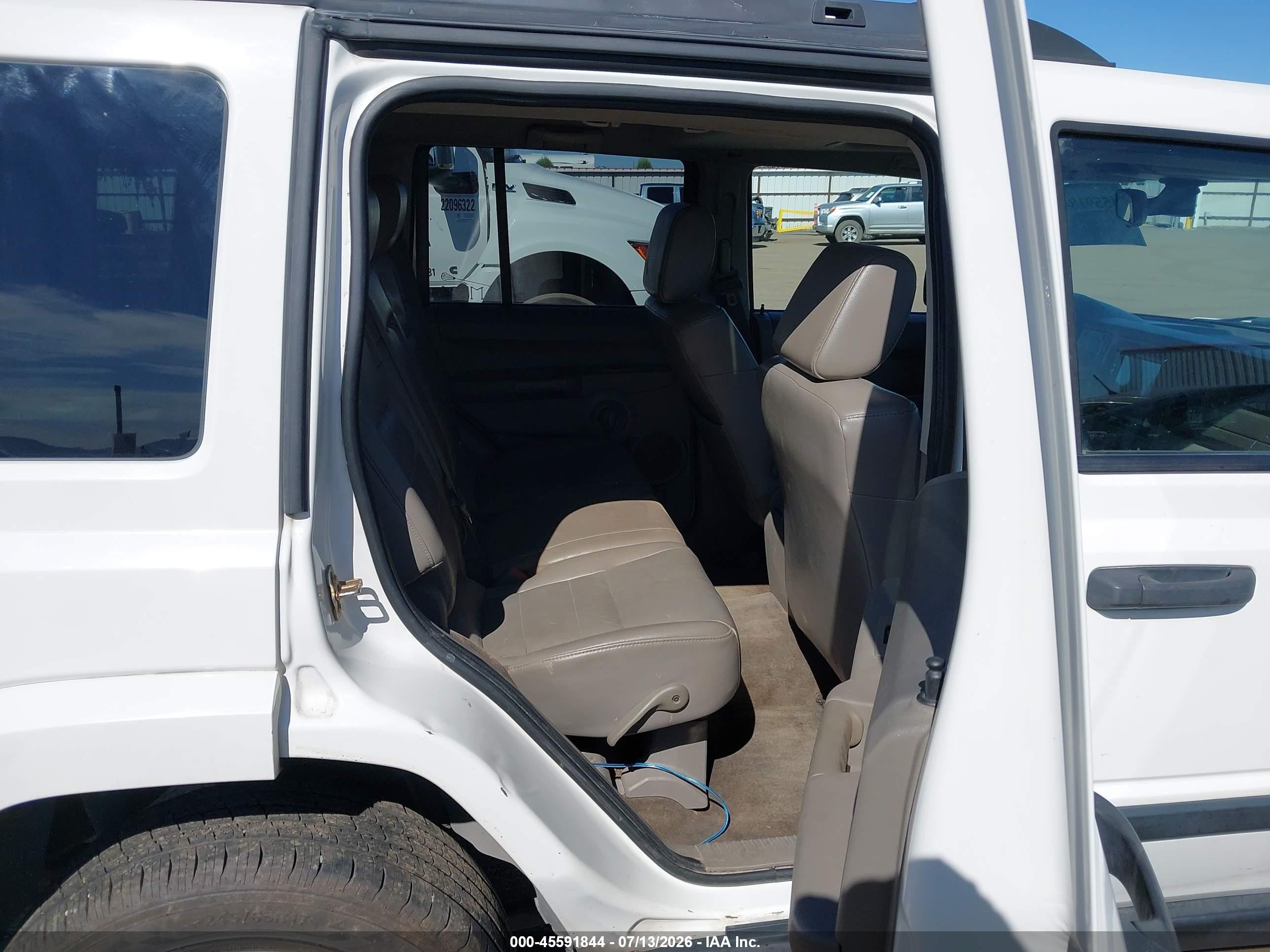 2006 Jeep Commander   Белый vin: 1J8HG48K26C272531
