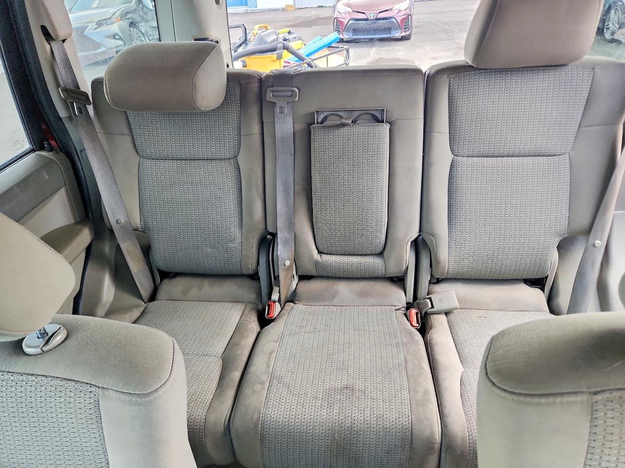 2007 Jeep Commander Burgundy vin: 1J8HG48K27C654642