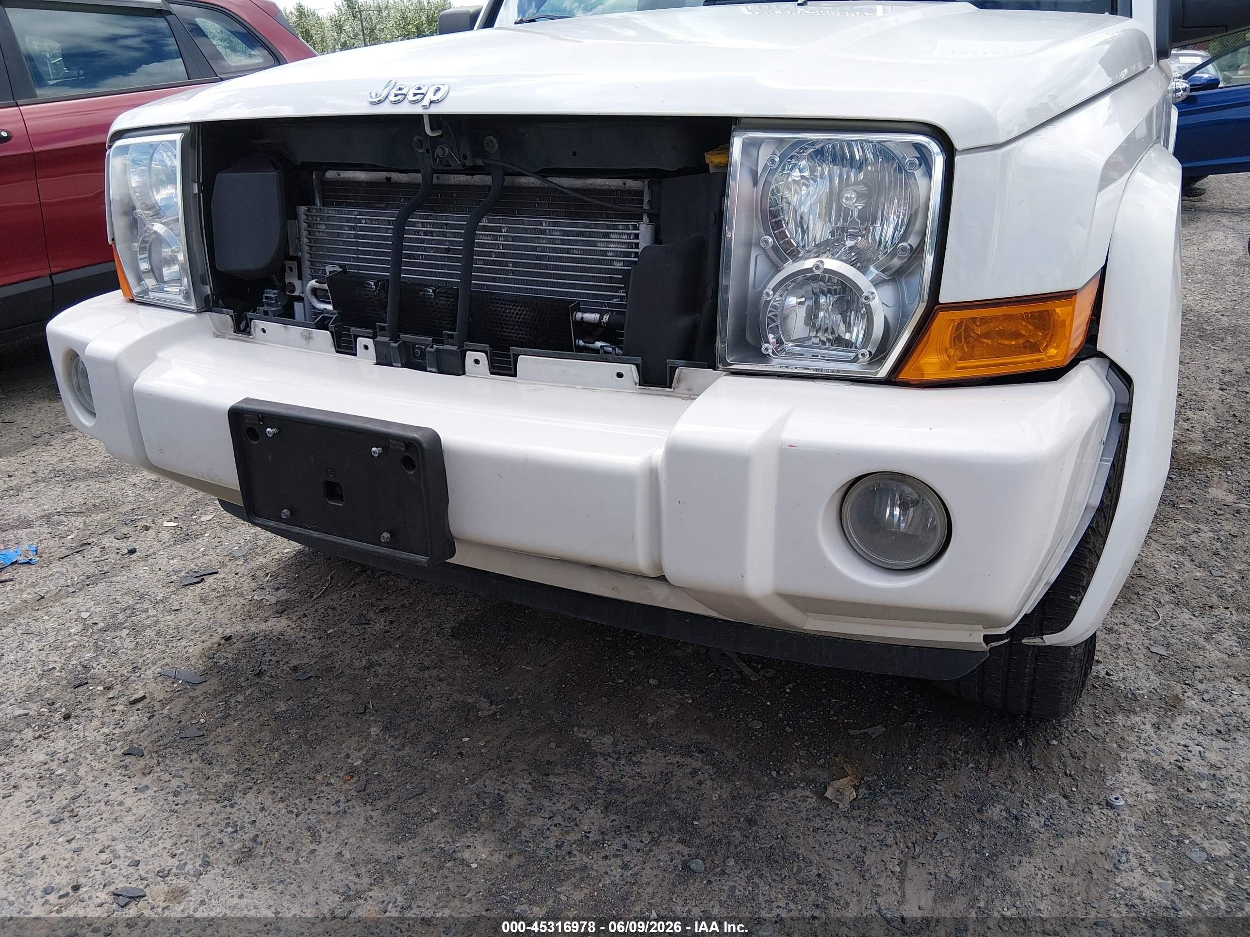 2009 Jeep Commander Sport White vin: 1J8HG48K29C543575