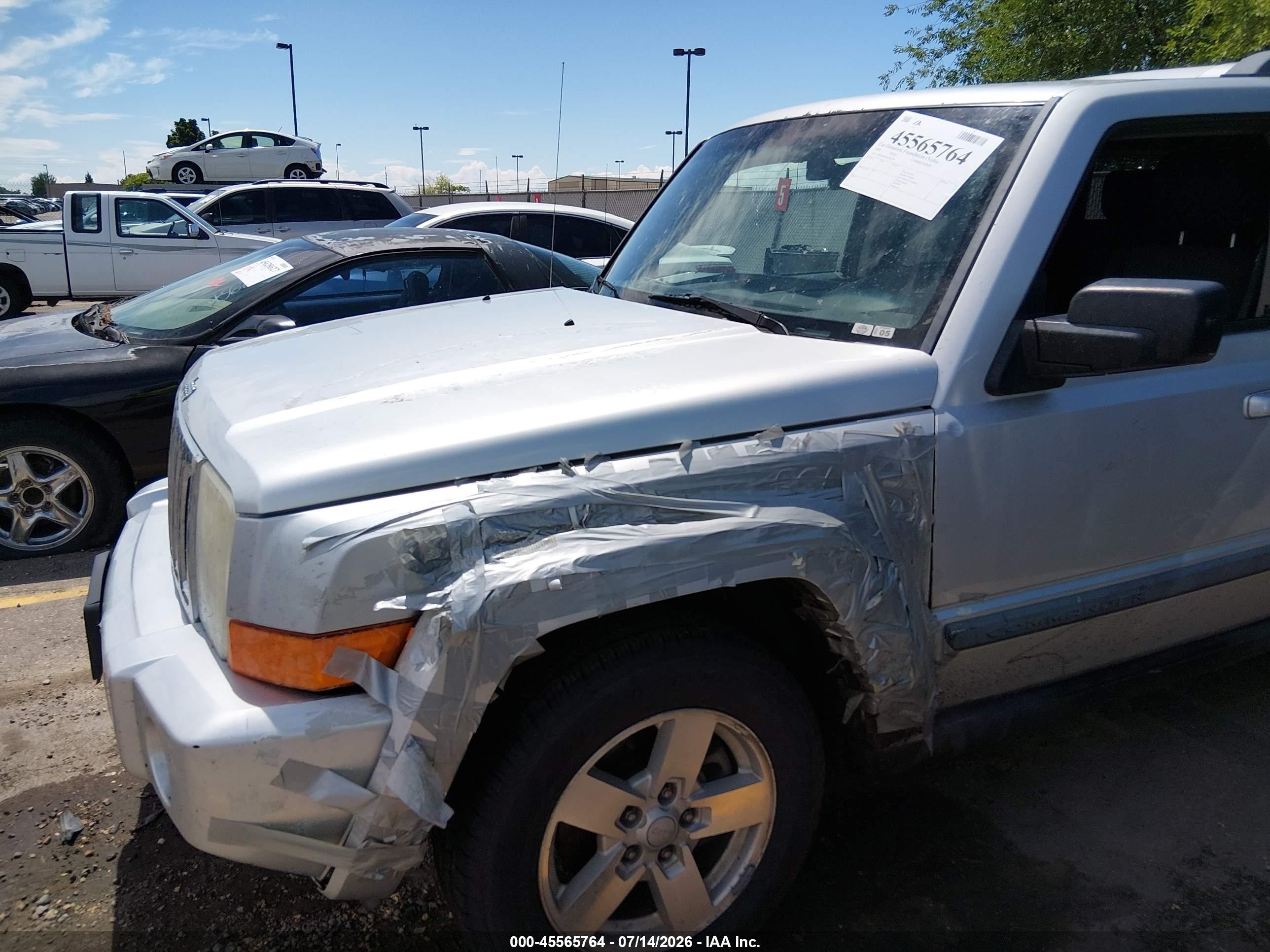 2008 Jeep Commander Sport Silver vin: 1J8HG48K38C206766