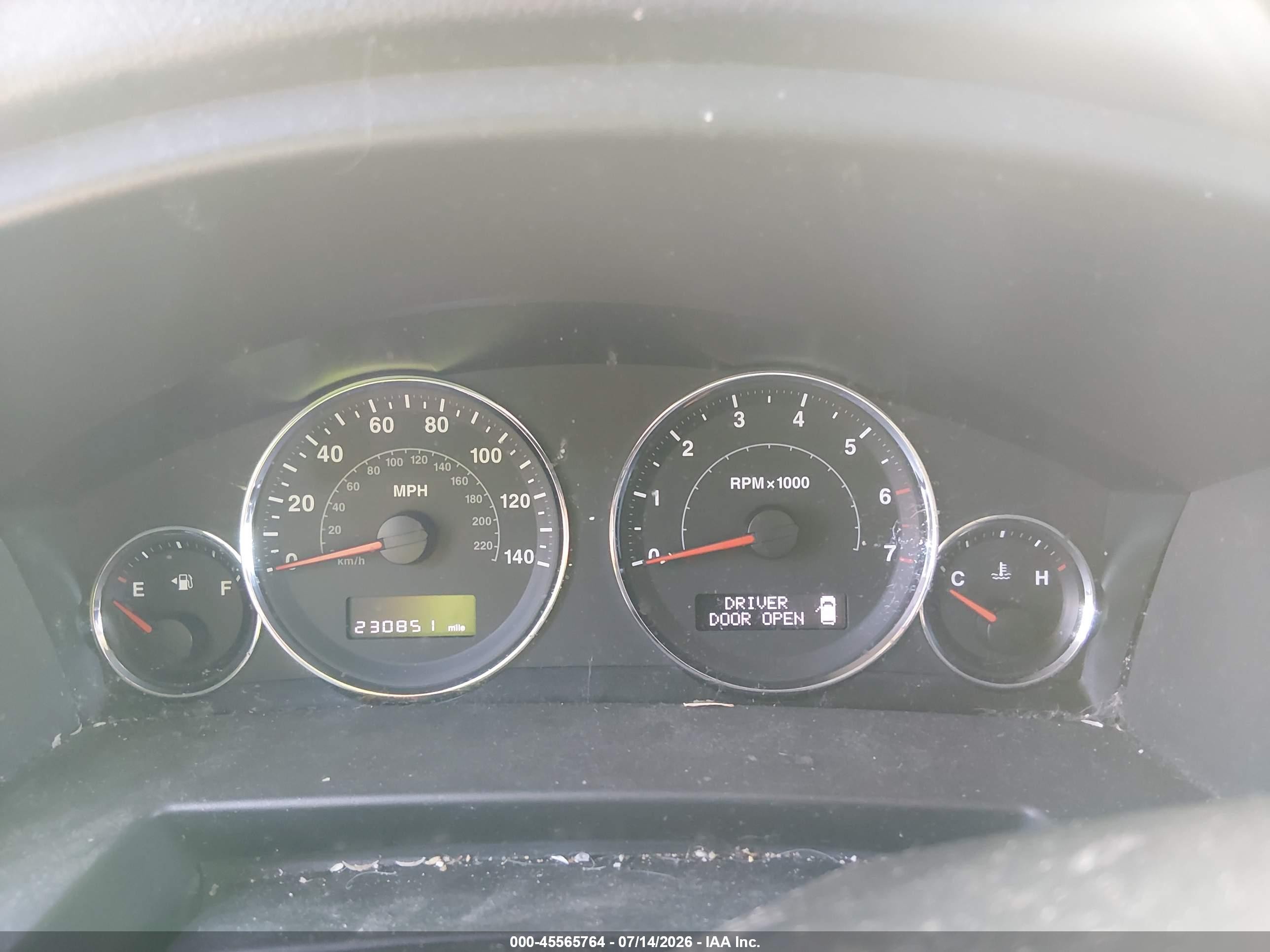 2008 Jeep Commander Sport Silver vin: 1J8HG48K38C206766