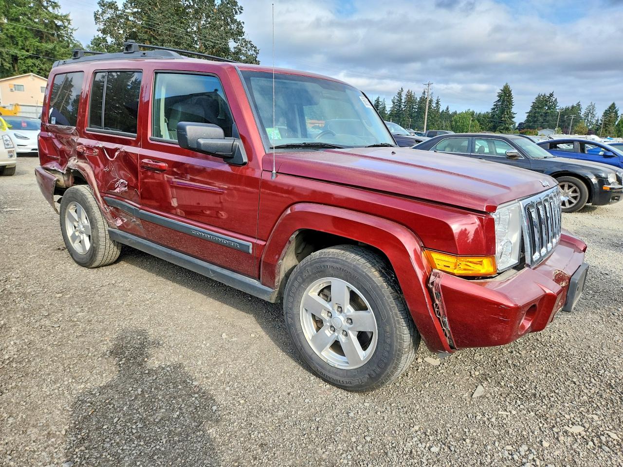 2007 Jeep Commander Burgundy vin: 1J8HG48K47C587199