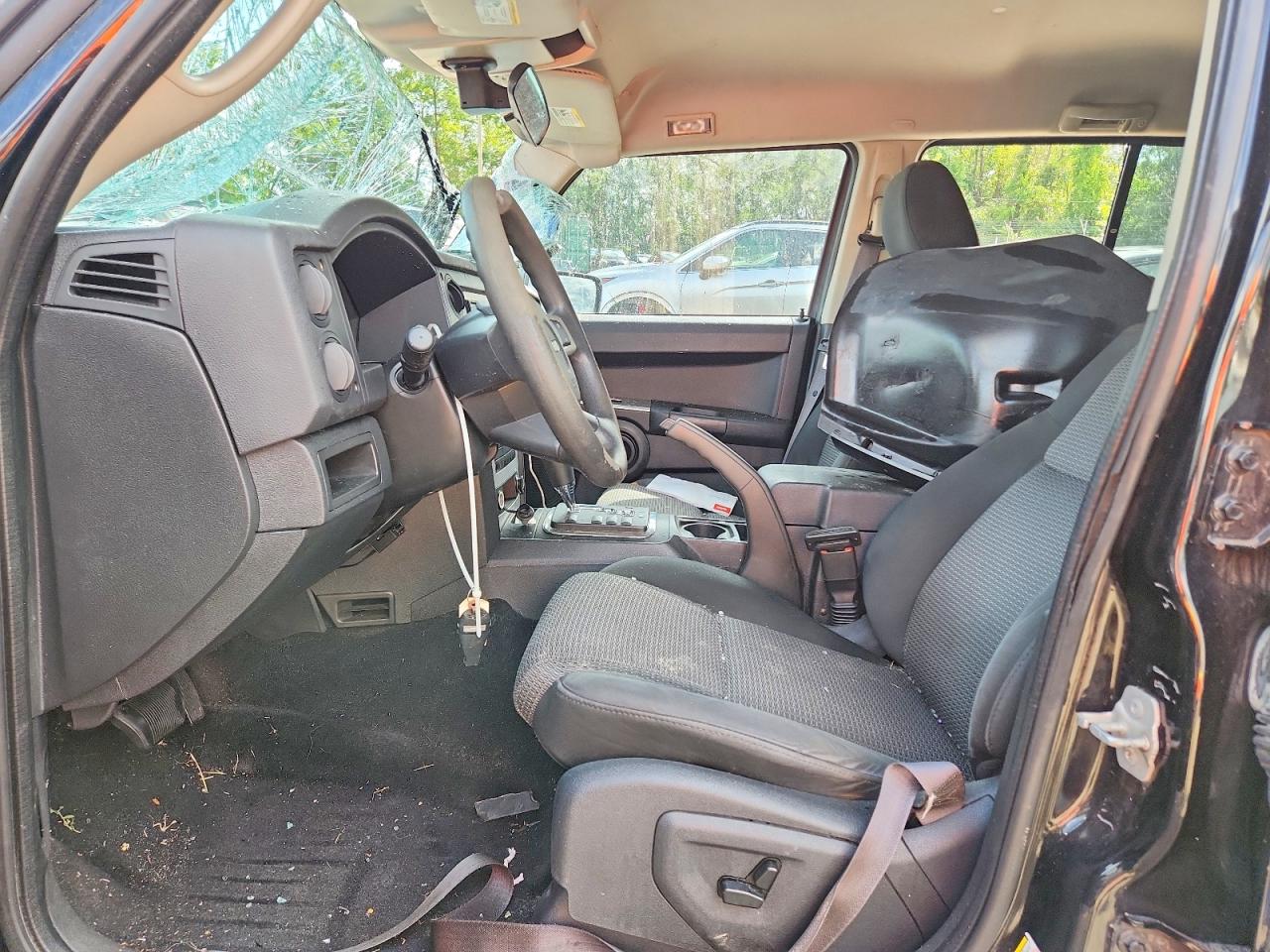 2008 Jeep Commander Sport Черный vin: 1J8HG48K48C114548