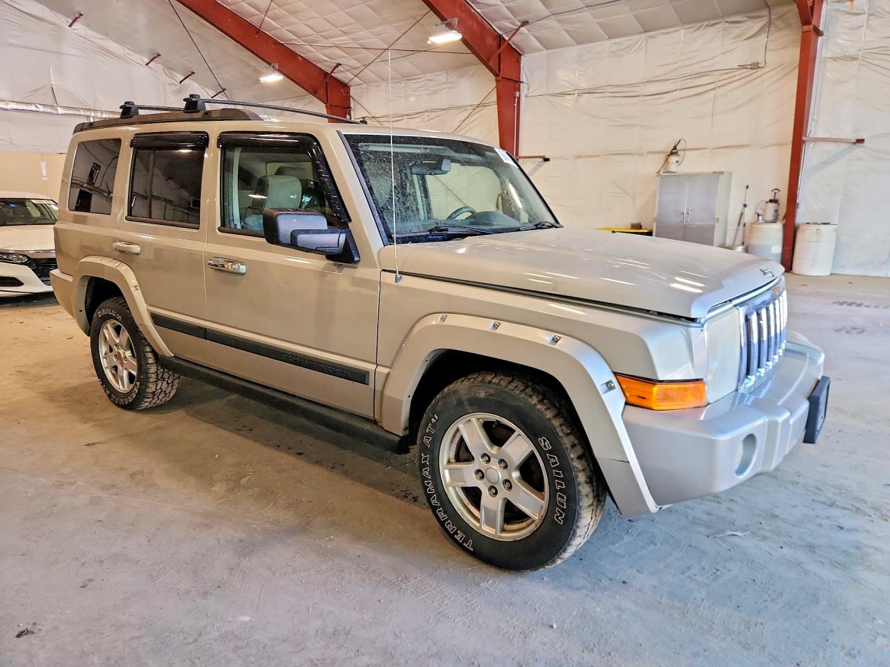 2008 Jeep Commander Sport Gold vin: 1J8HG48K48C161479