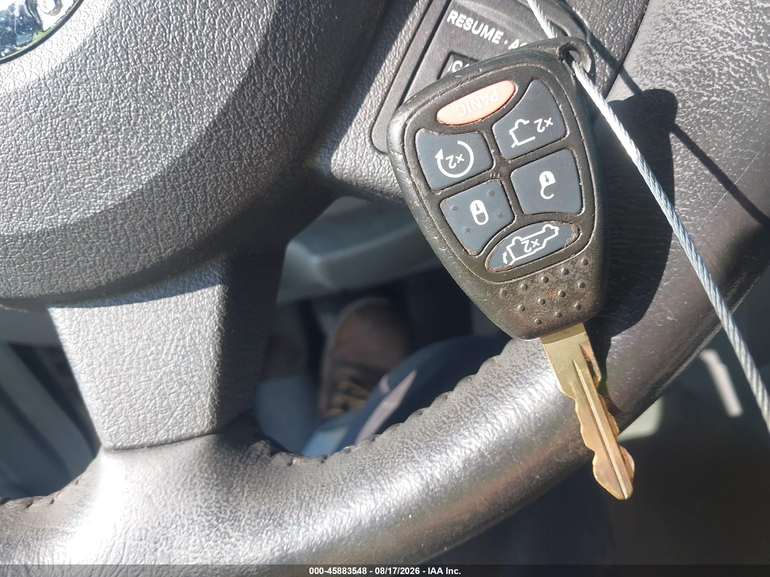 2007 Jeep Commander Sport Серебряный vin: 1J8HG48K57C570105