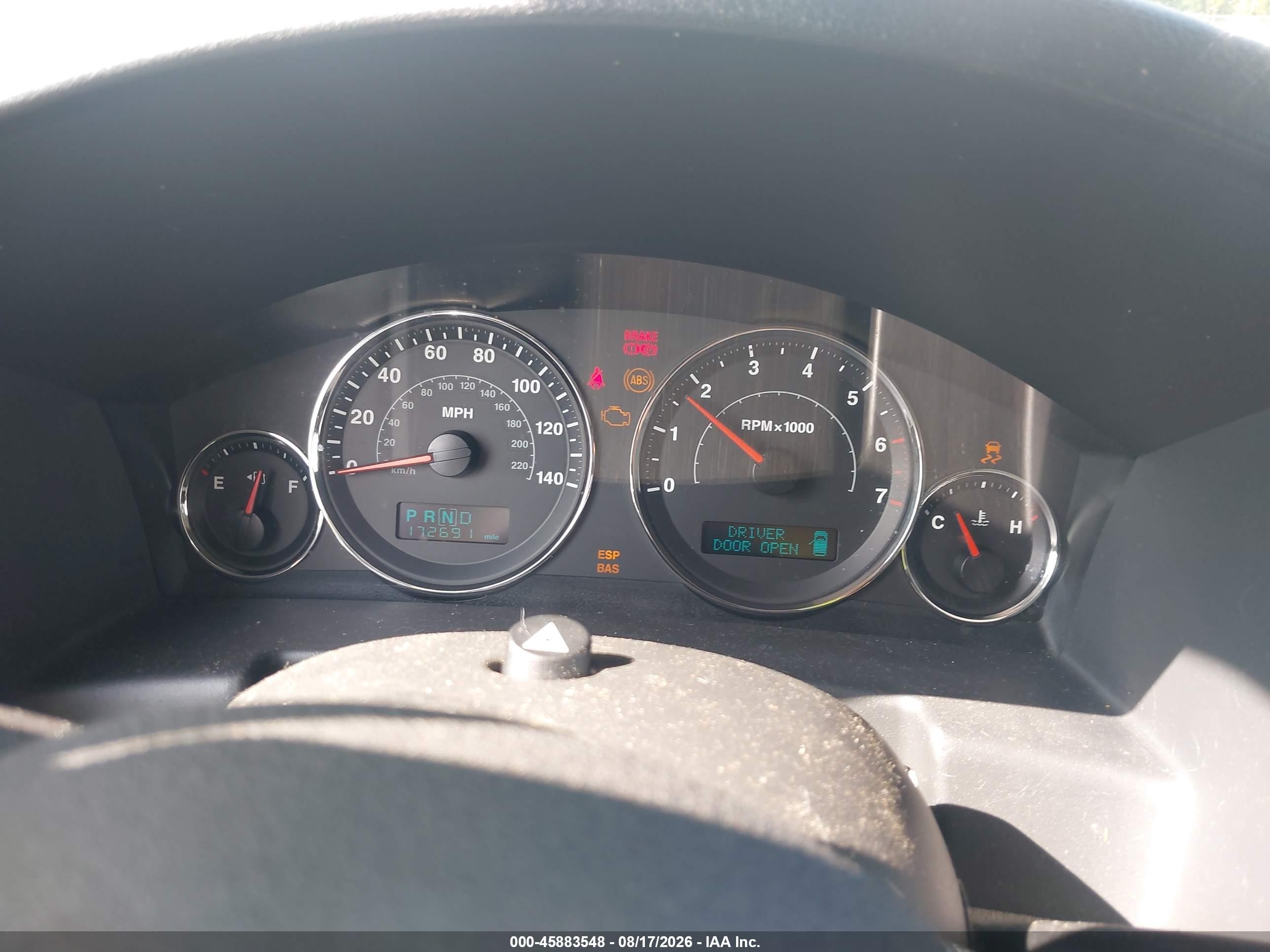 2007 Jeep Commander Sport Серебряный vin: 1J8HG48K57C570105