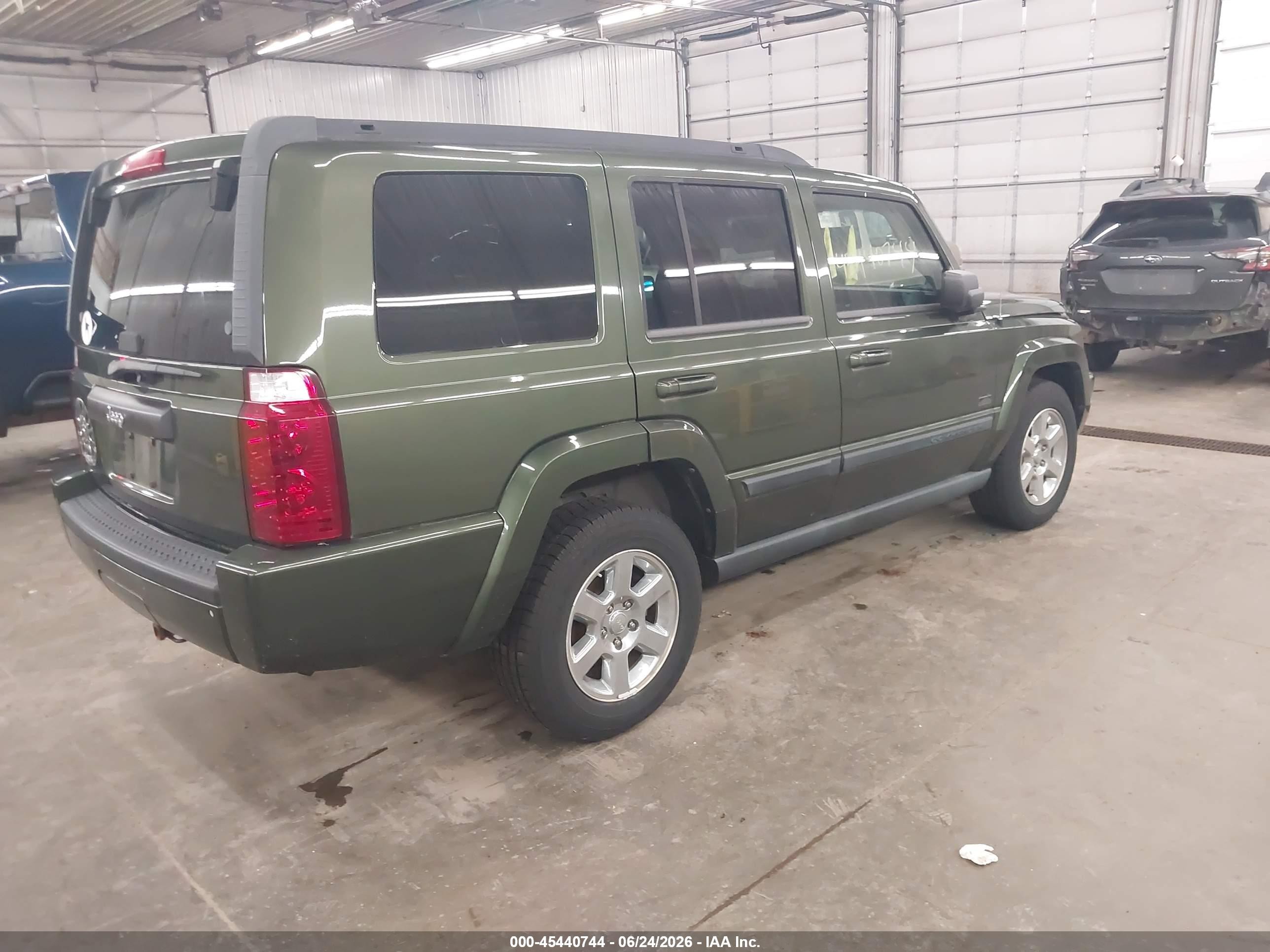 2007 Jeep Commander Sport Green vin: 1J8HG48K77C669041