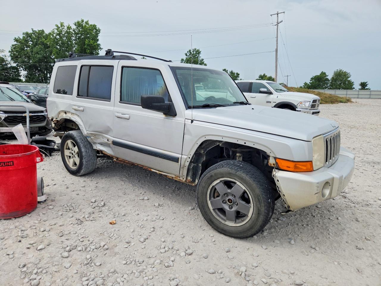 2008 Jeep Commander Sport Silver vin: 1J8HG48K88C235700