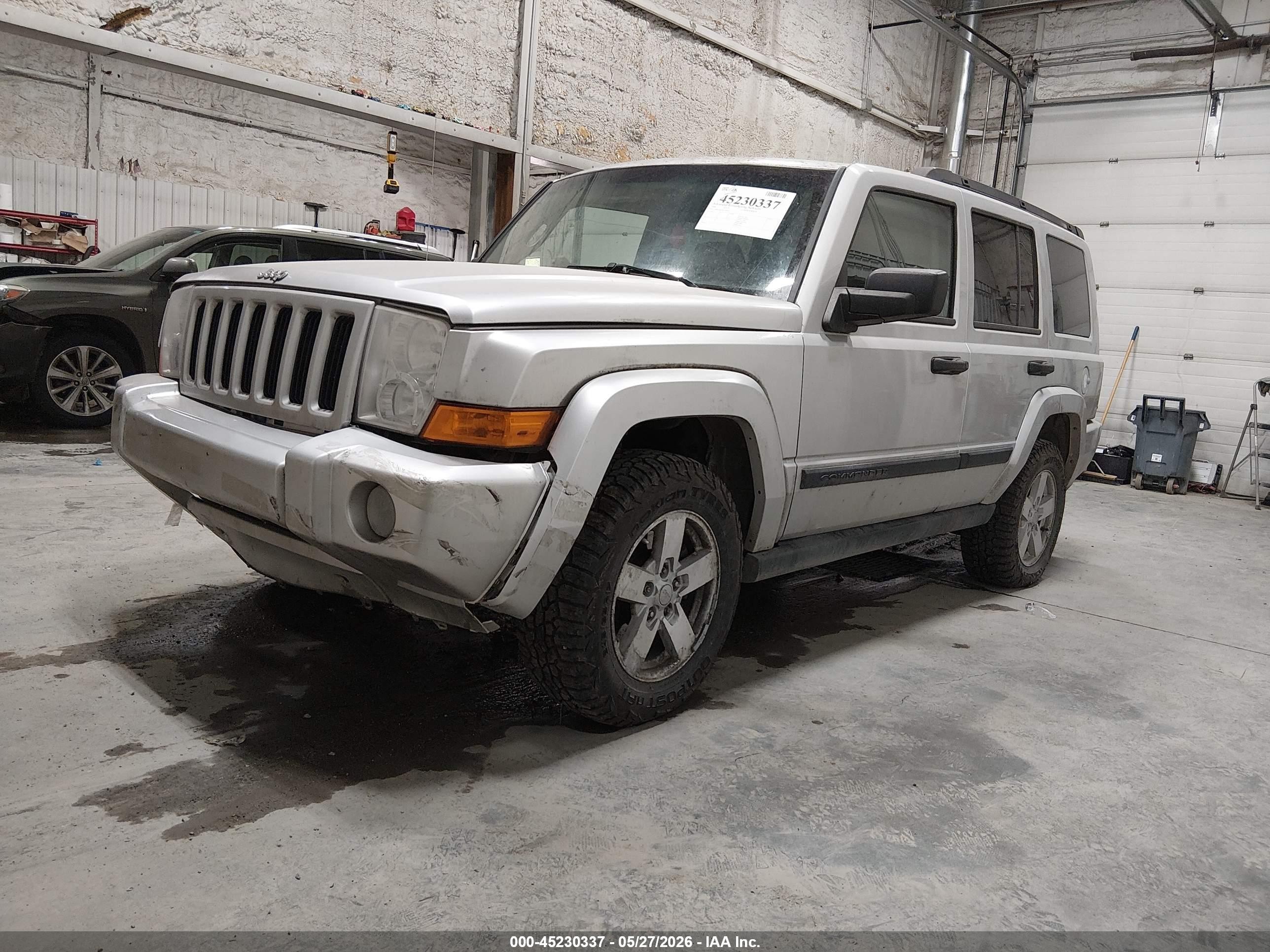 2006 Jeep Commander   Silver vin: 1J8HG48K96C346401