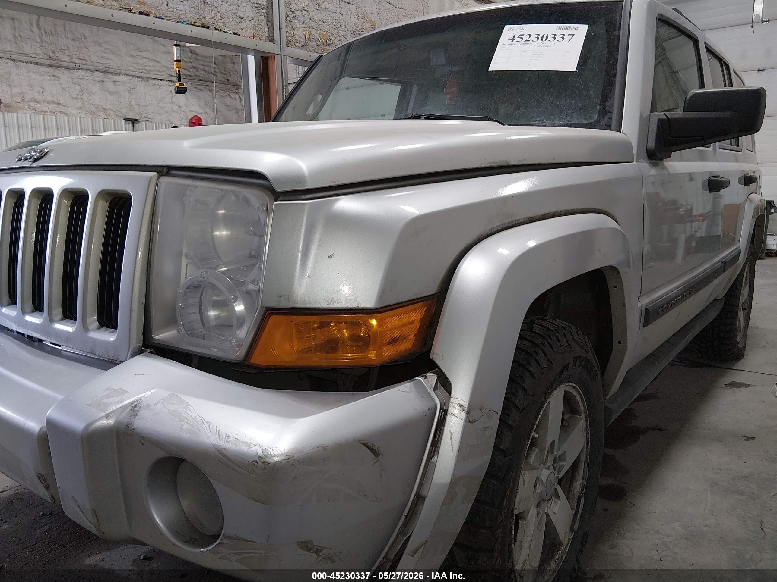2006 Jeep Commander   Silver vin: 1J8HG48K96C346401