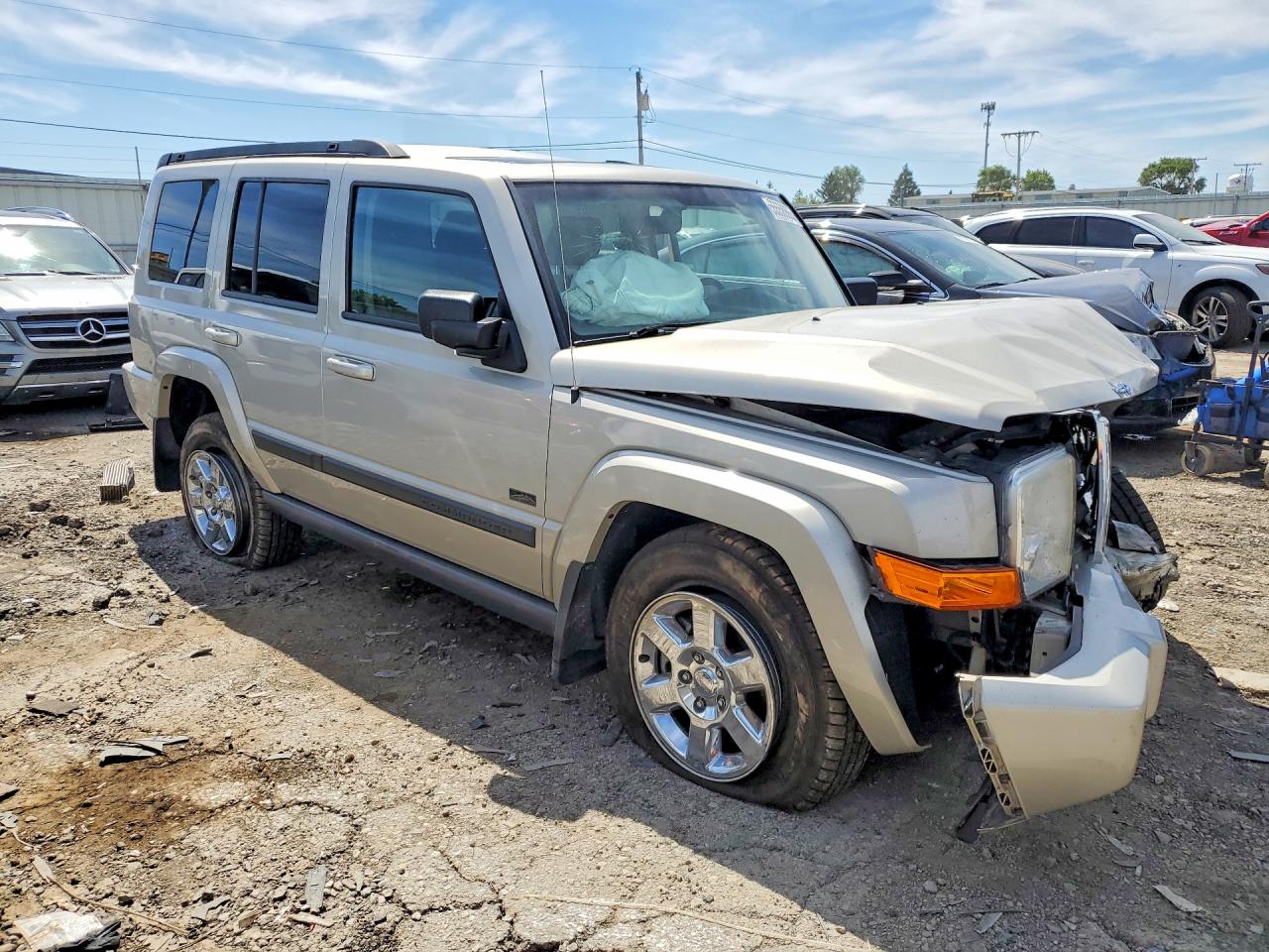 2007 Jeep Commander Желто-коричневый vin: 1J8HG48K97C669641