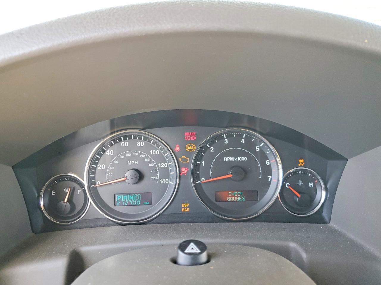 2007 Jeep Commander Желто-коричневый vin: 1J8HG48K97C669641