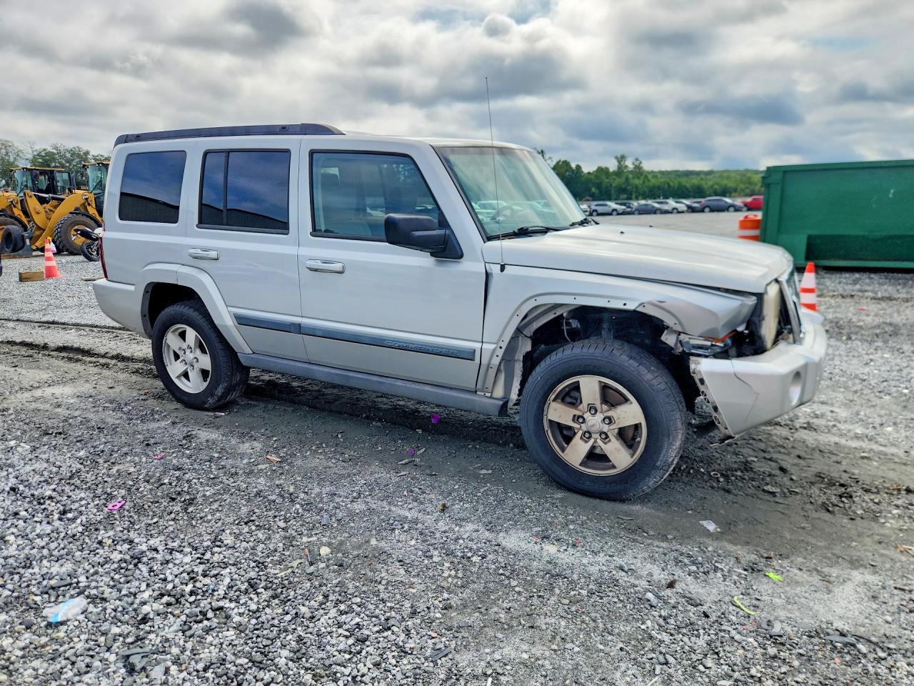 2007 Jeep Commander Серебряный vin: 1J8HG48K97C699545