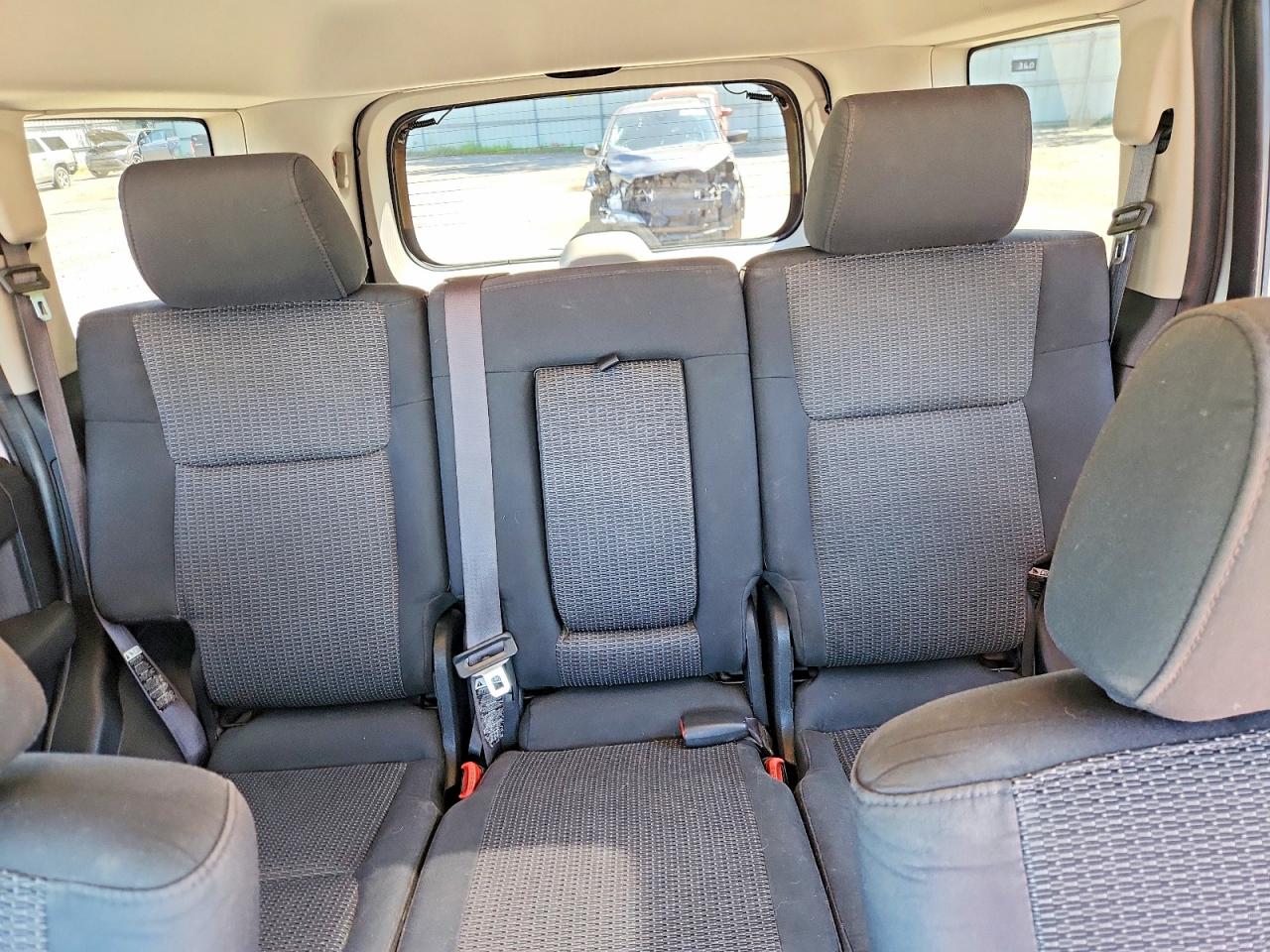 2008 Jeep Commander Sport Silver vin: 1J8HG48KX8C149658