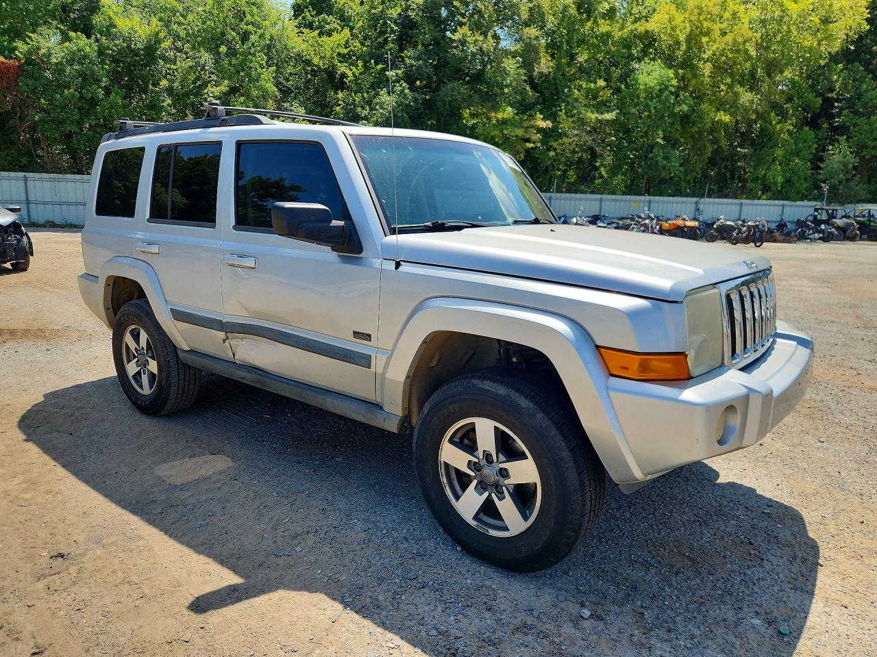 2008 Jeep Commander Sport Silver vin: 1J8HG48KX8C149658